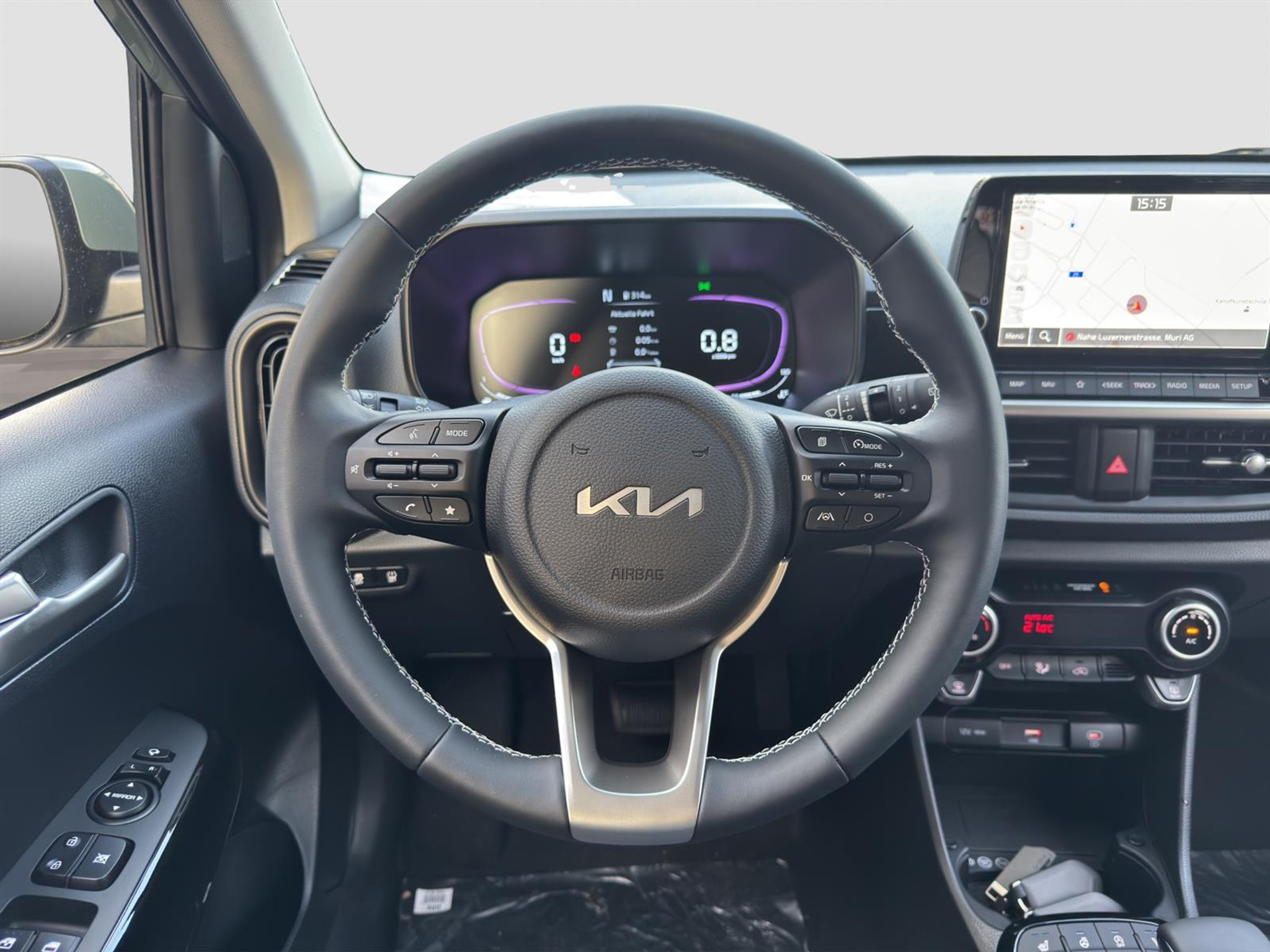 listing desktop thumbnail image 9