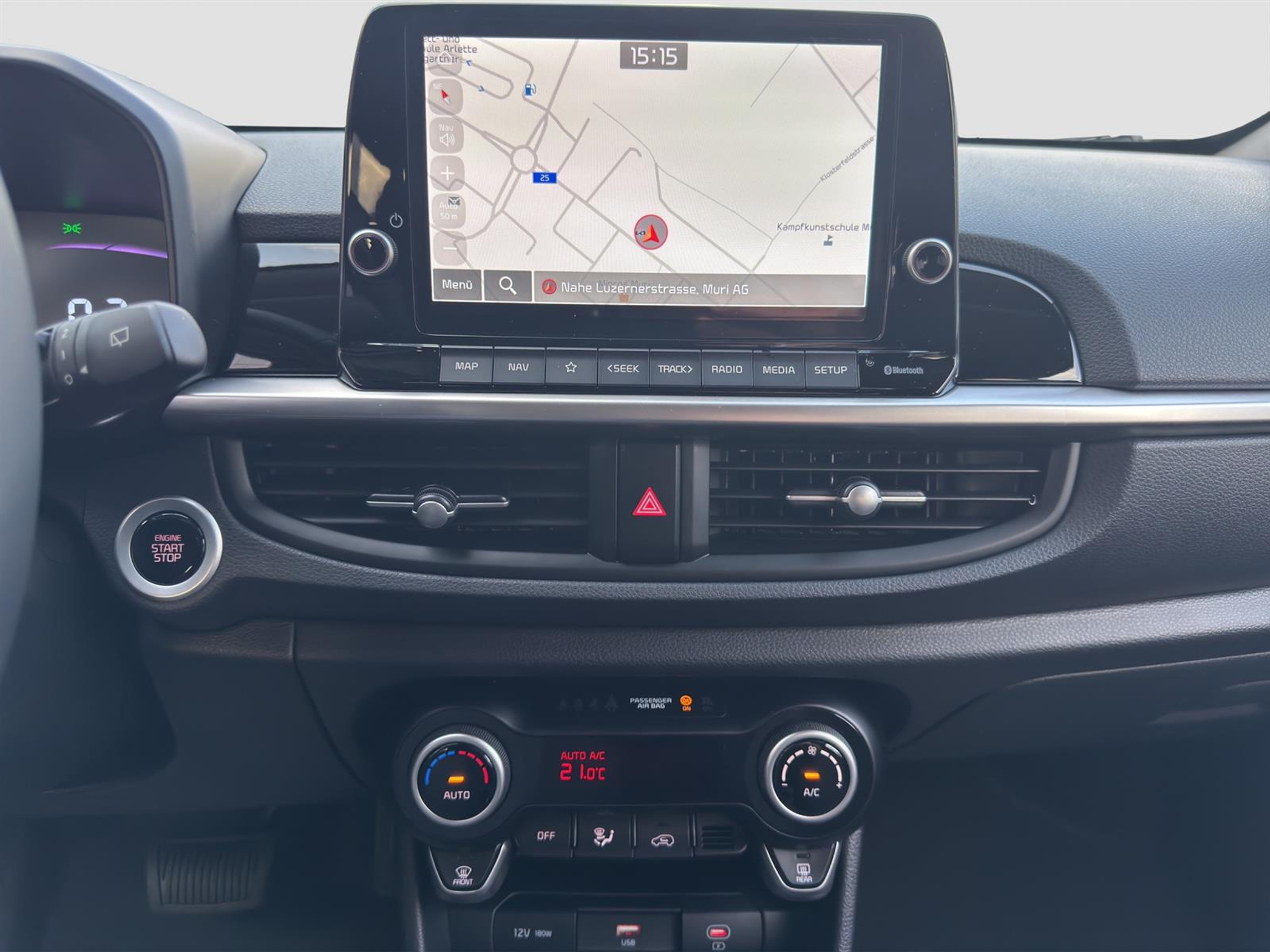 listing desktop thumbnail image 11