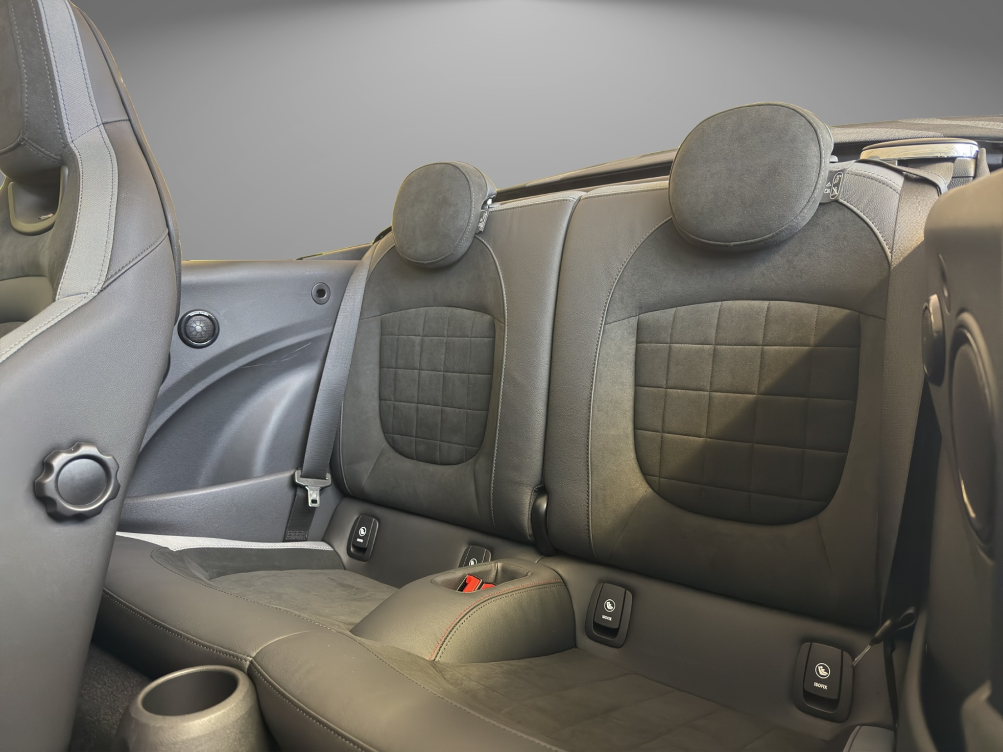 listing desktop thumbnail image 10