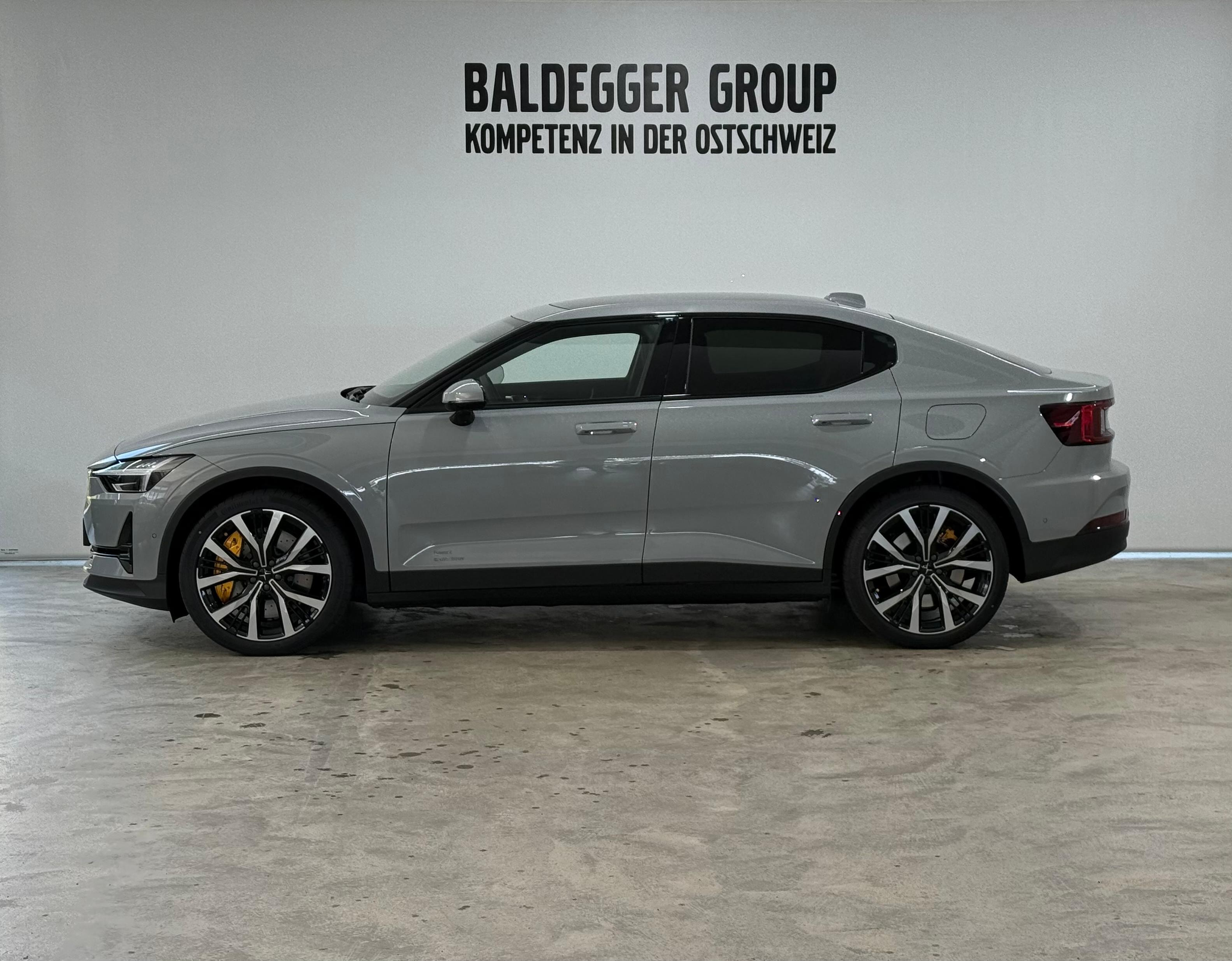 listing desktop thumbnail image 1