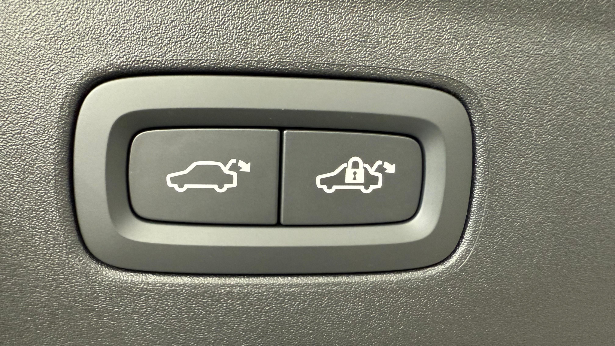 listing desktop thumbnail image 15