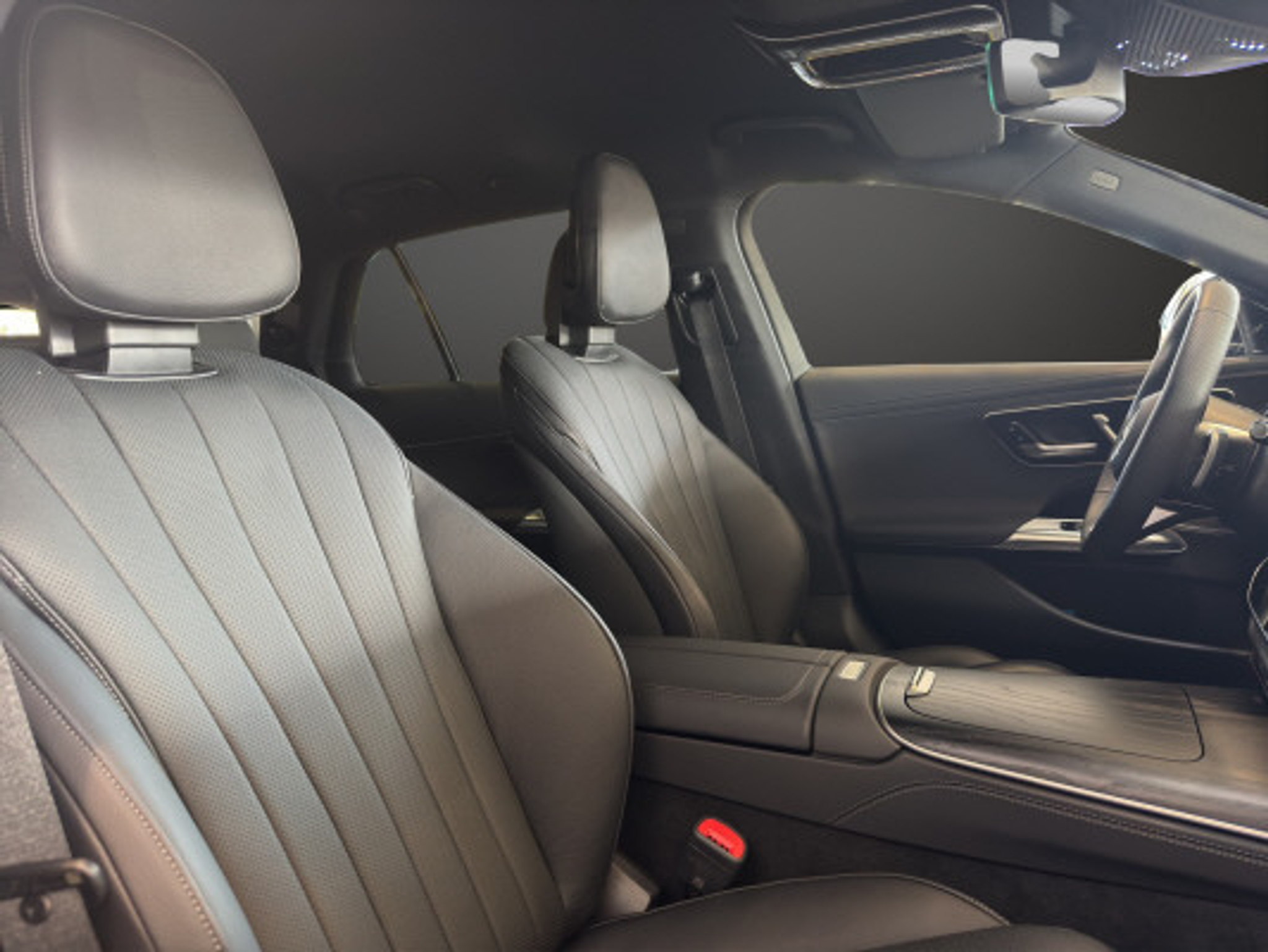 listing desktop thumbnail image 11