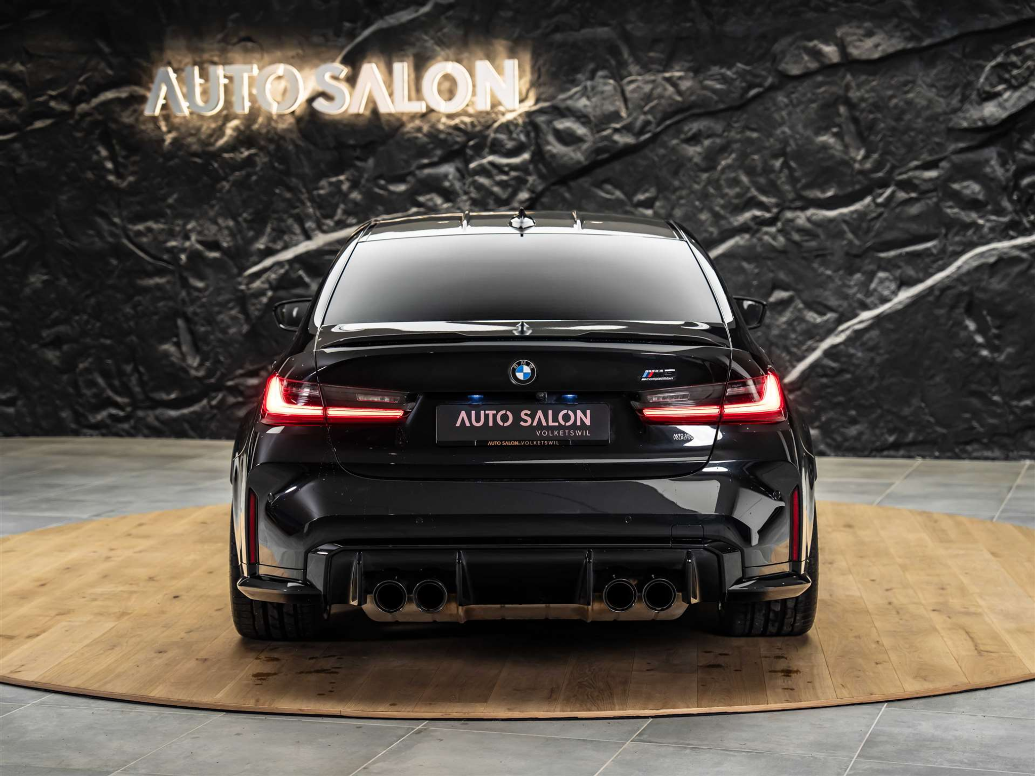 listing desktop thumbnail image 3