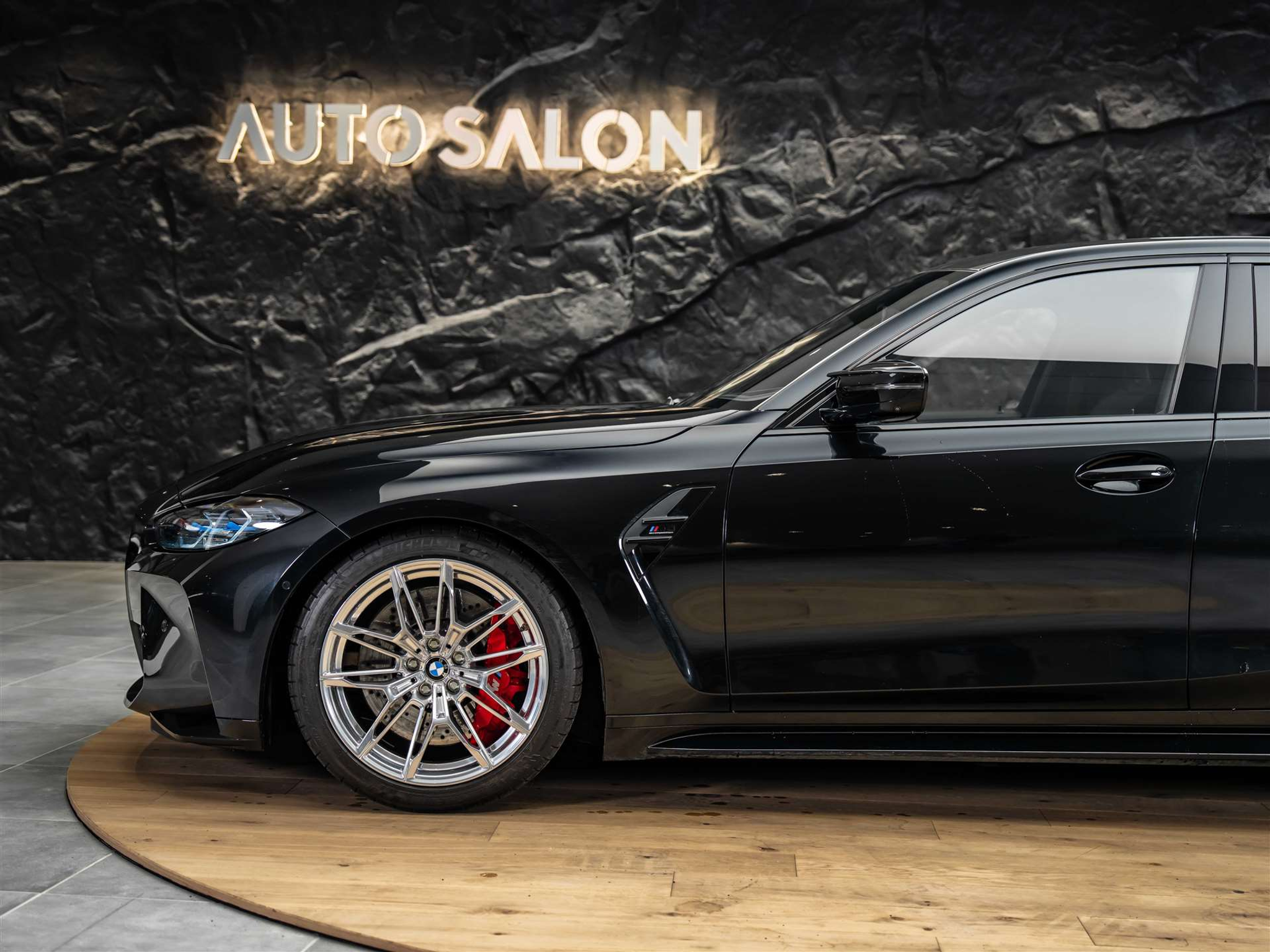 listing desktop thumbnail image 16