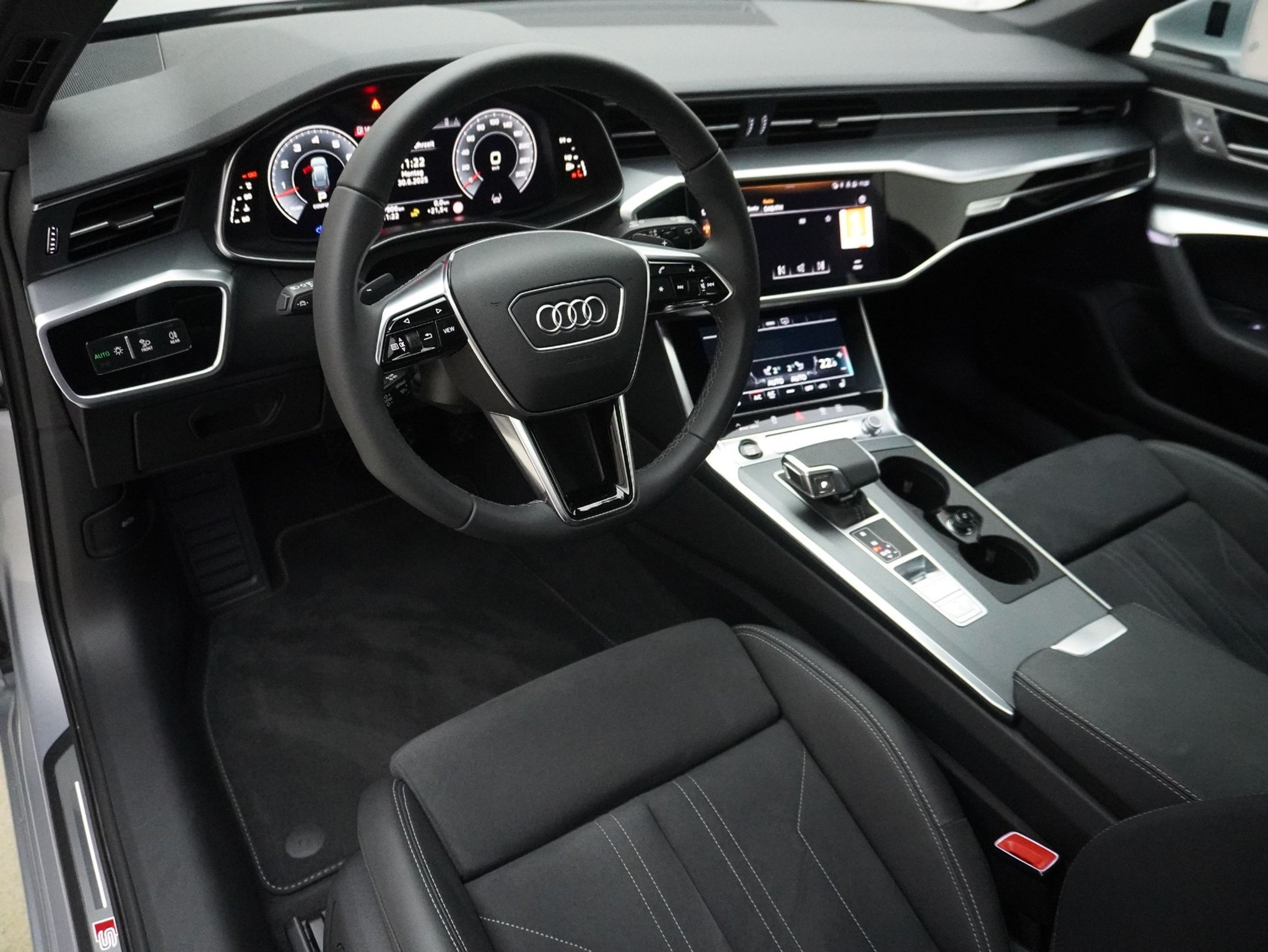 listing desktop thumbnail image 8