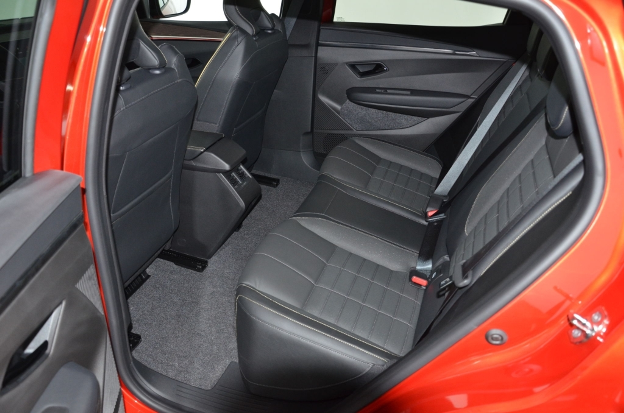 listing desktop thumbnail image 13