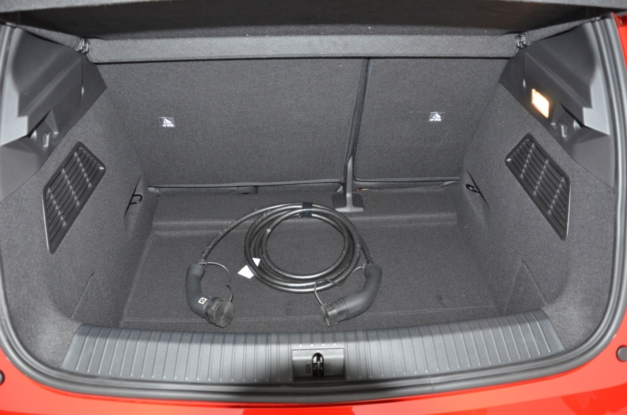 listing desktop thumbnail image 24