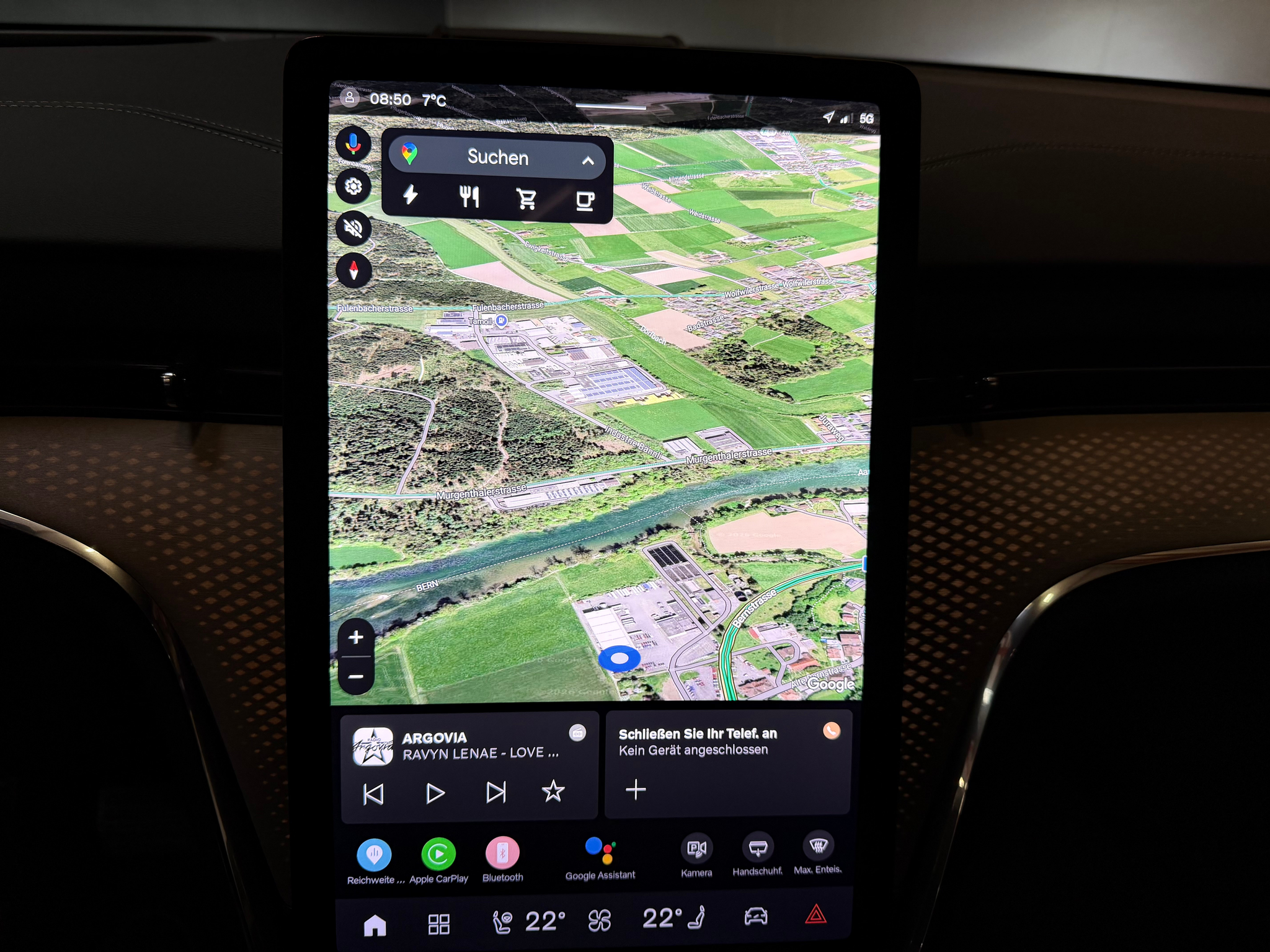 listing desktop thumbnail image 24