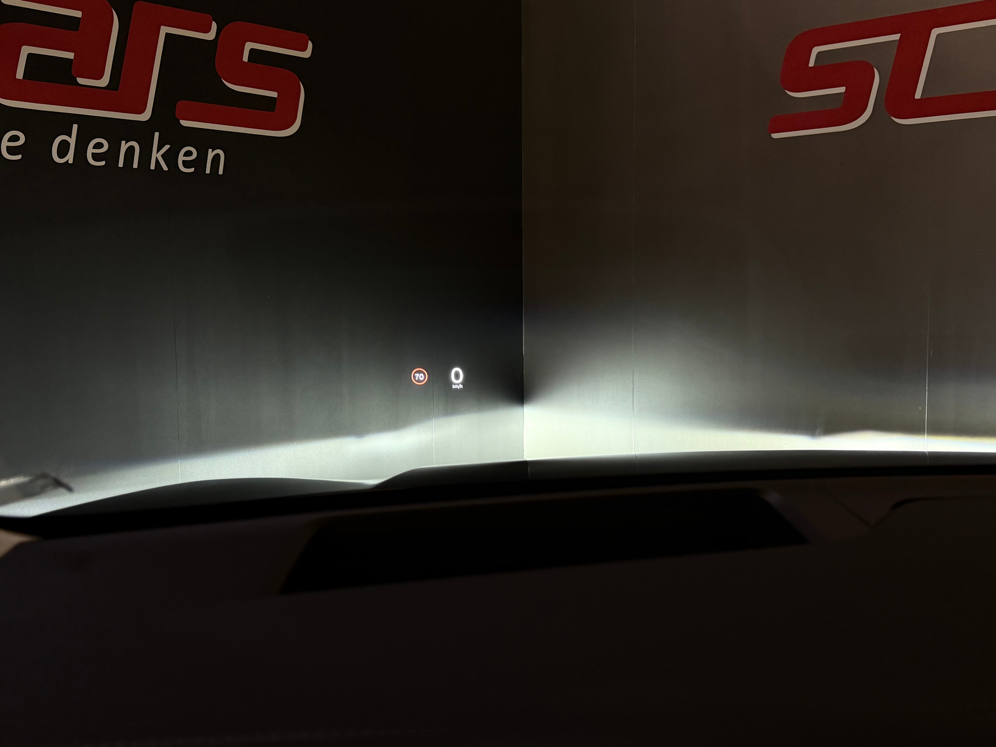 listing desktop thumbnail image 28