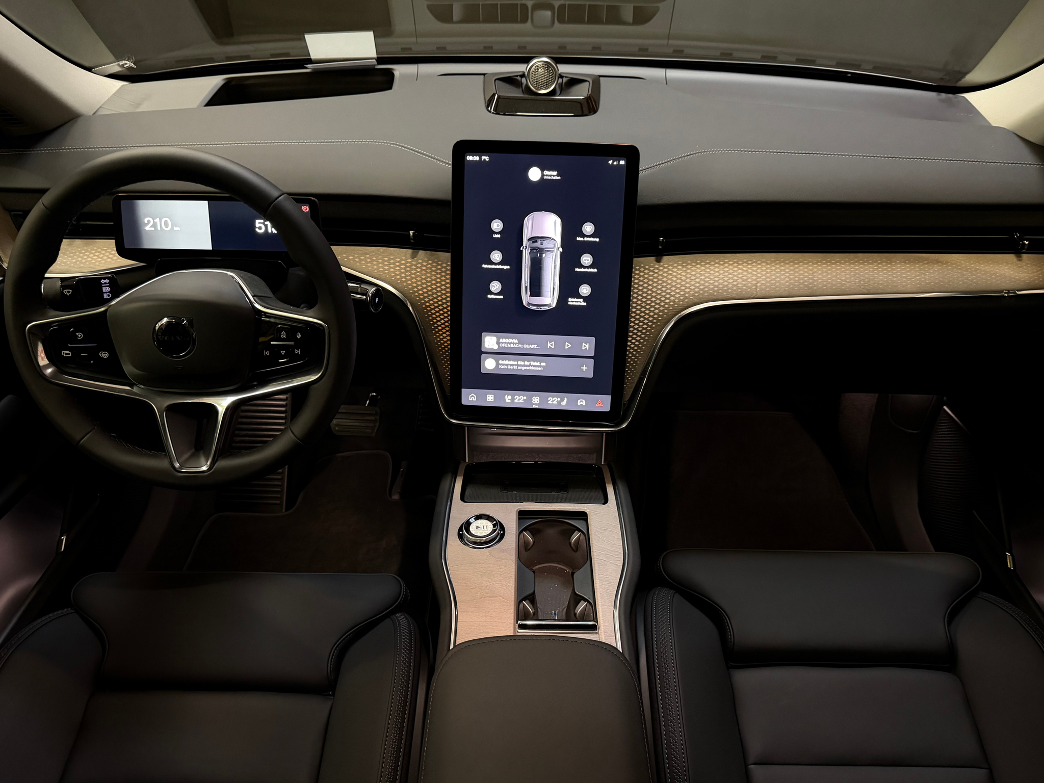 listing desktop thumbnail image 17