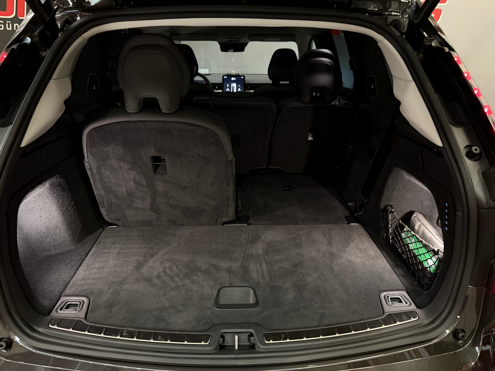 listing desktop thumbnail image 10