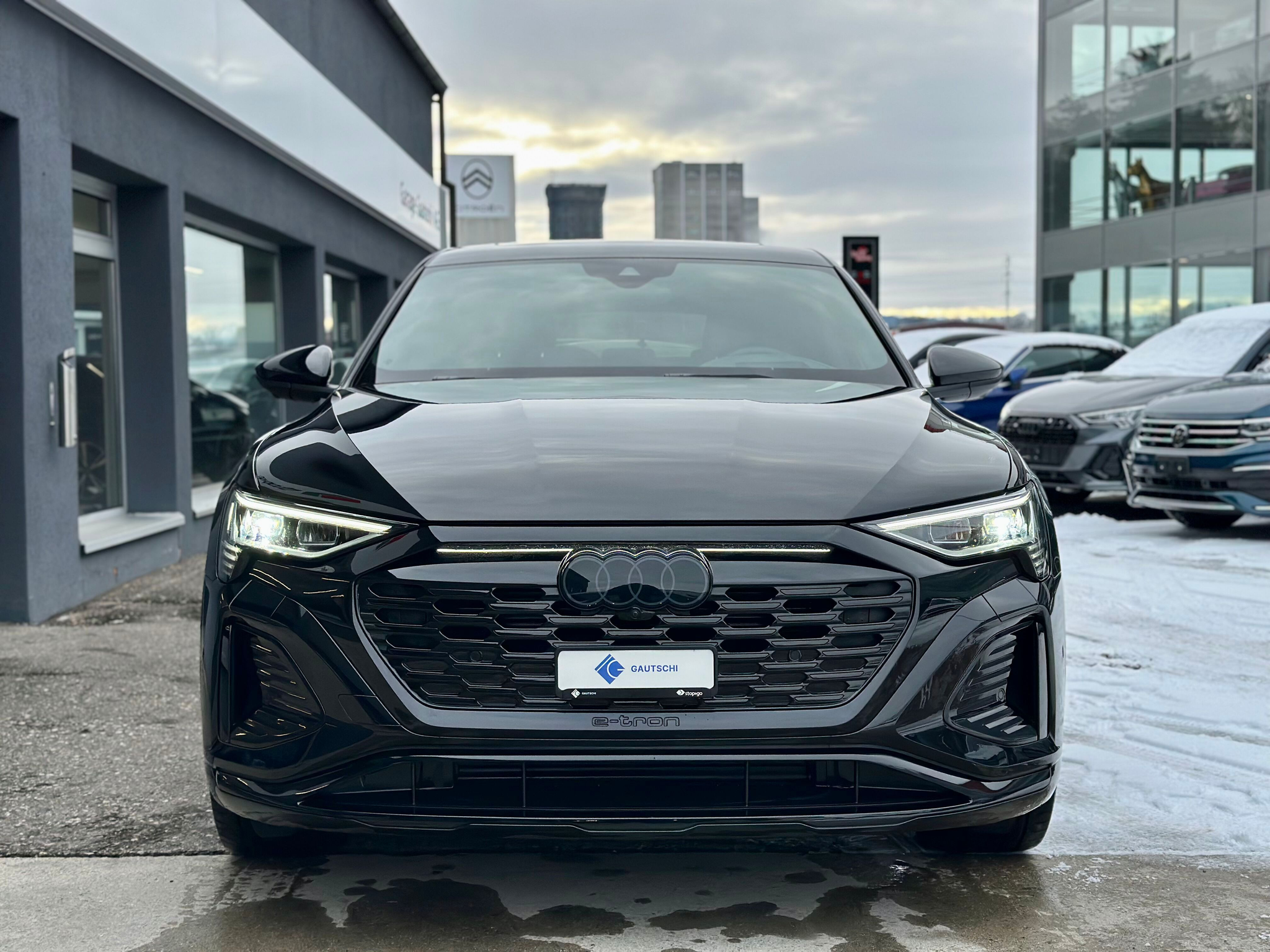 listing desktop thumbnail image 1