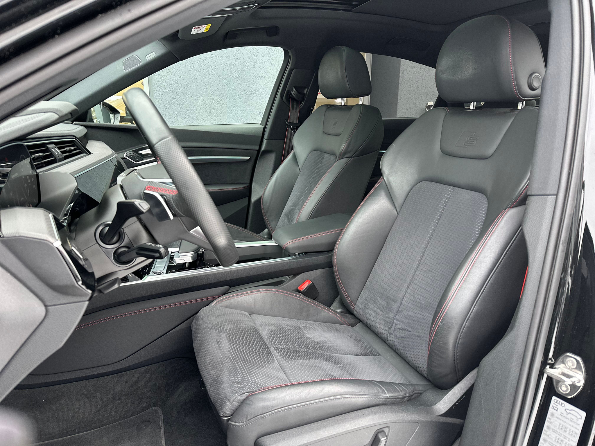 listing desktop thumbnail image 5