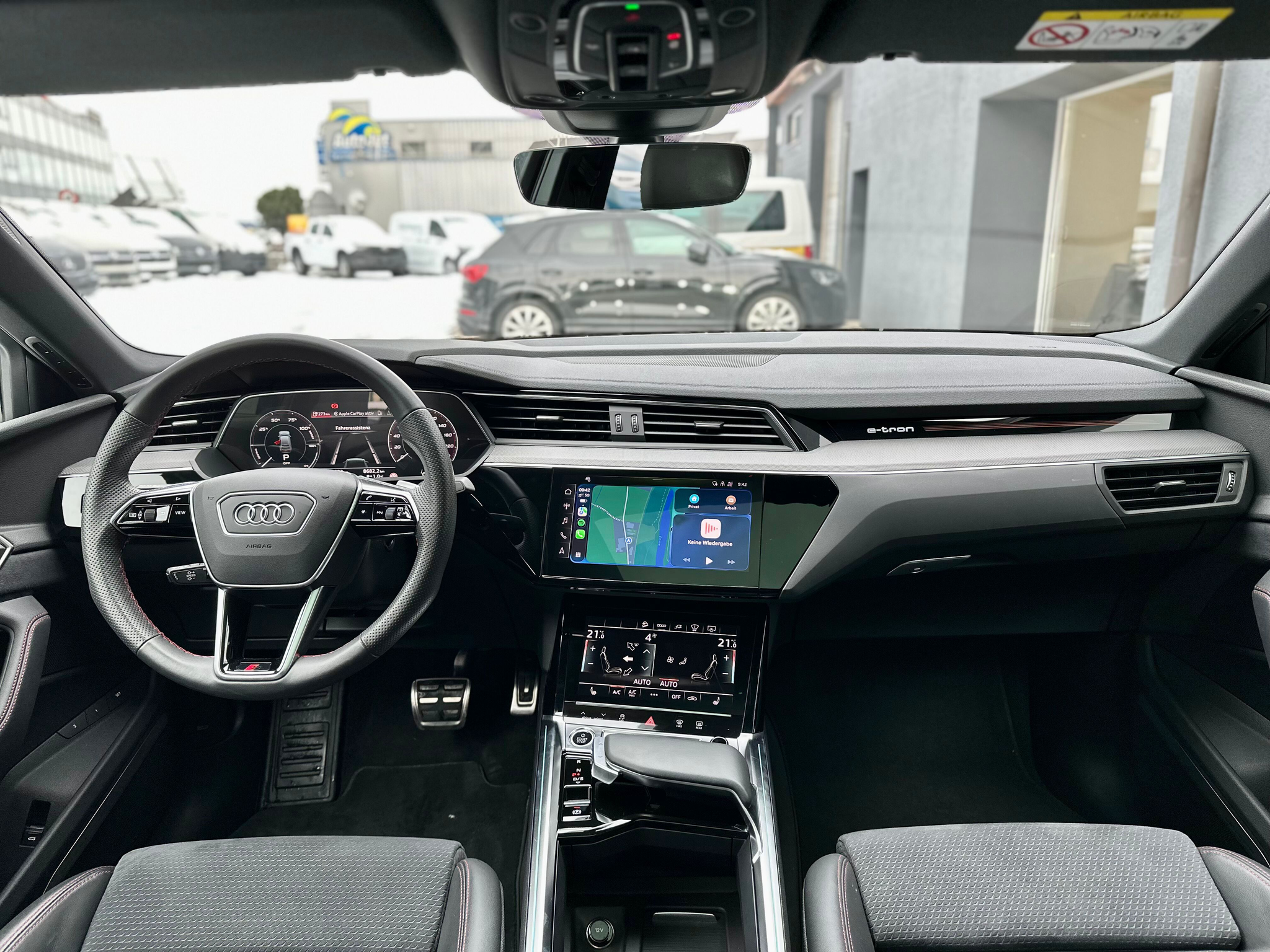 listing desktop thumbnail image 6