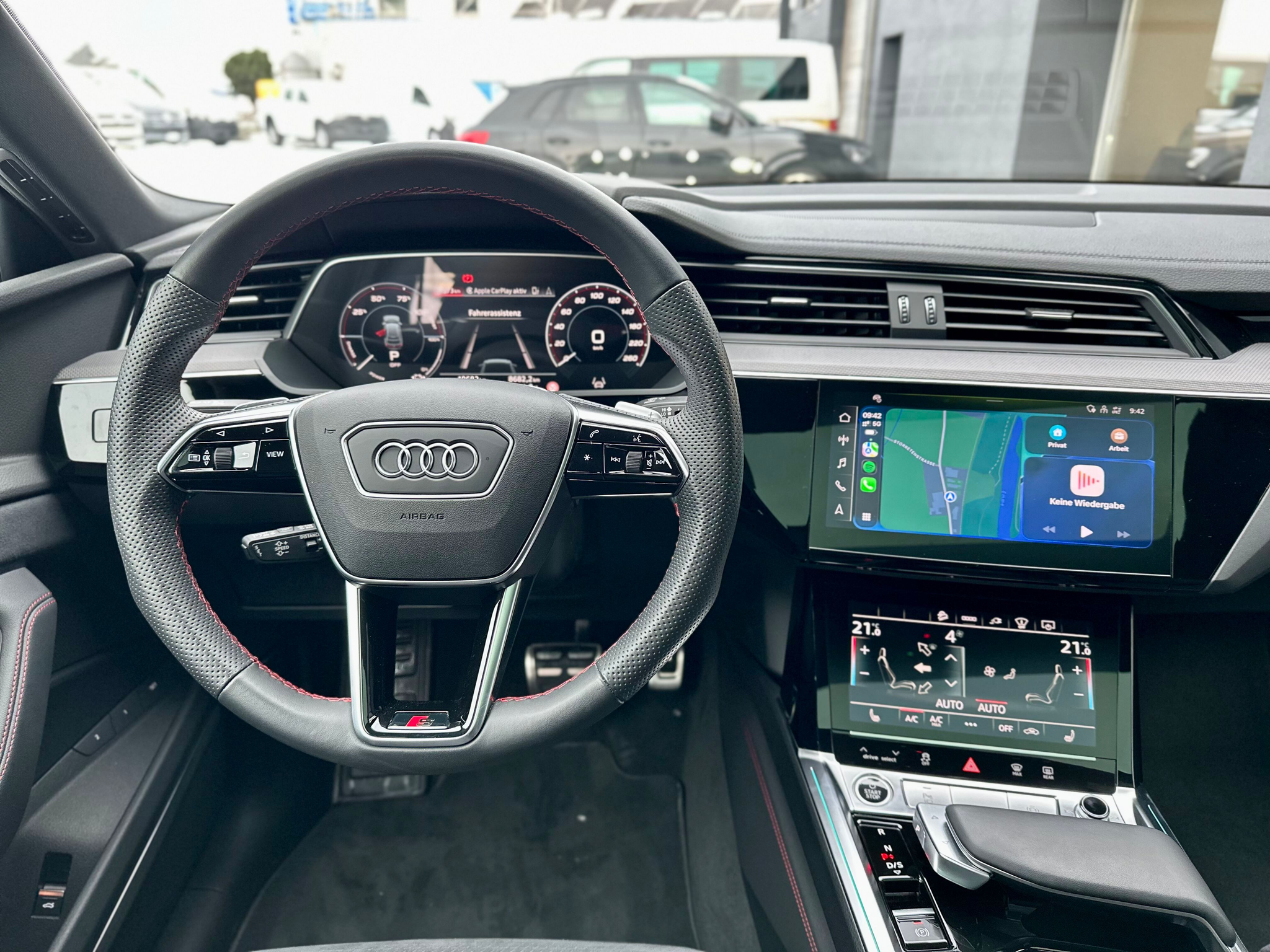 listing desktop thumbnail image 7