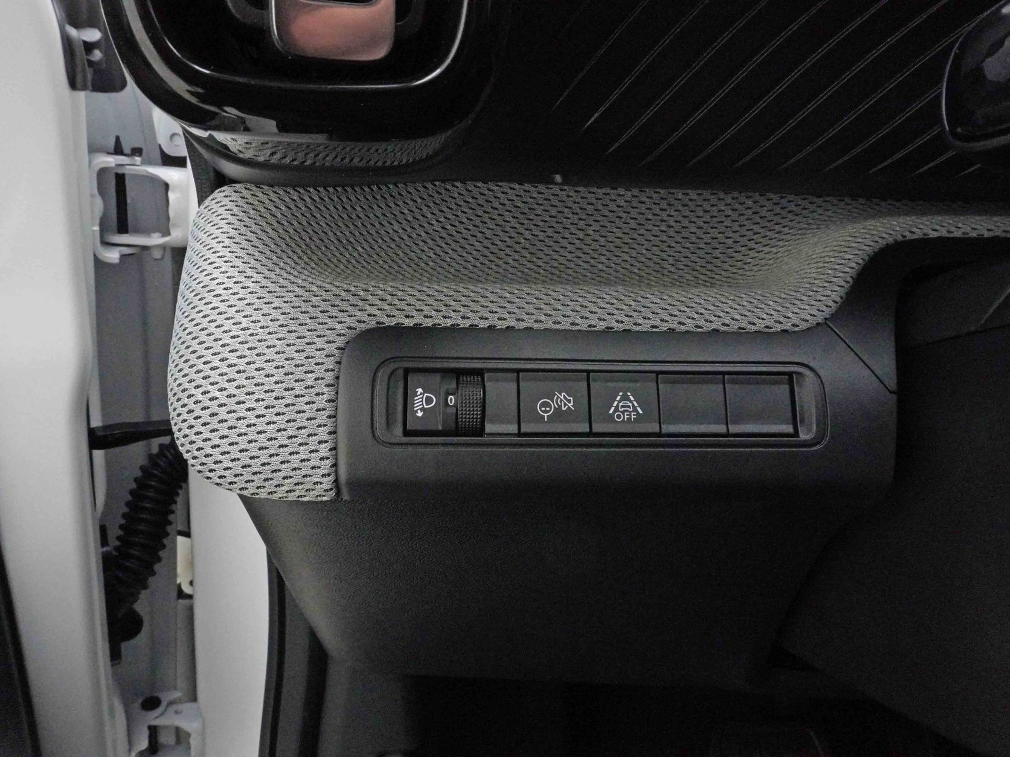 listing desktop thumbnail image 13