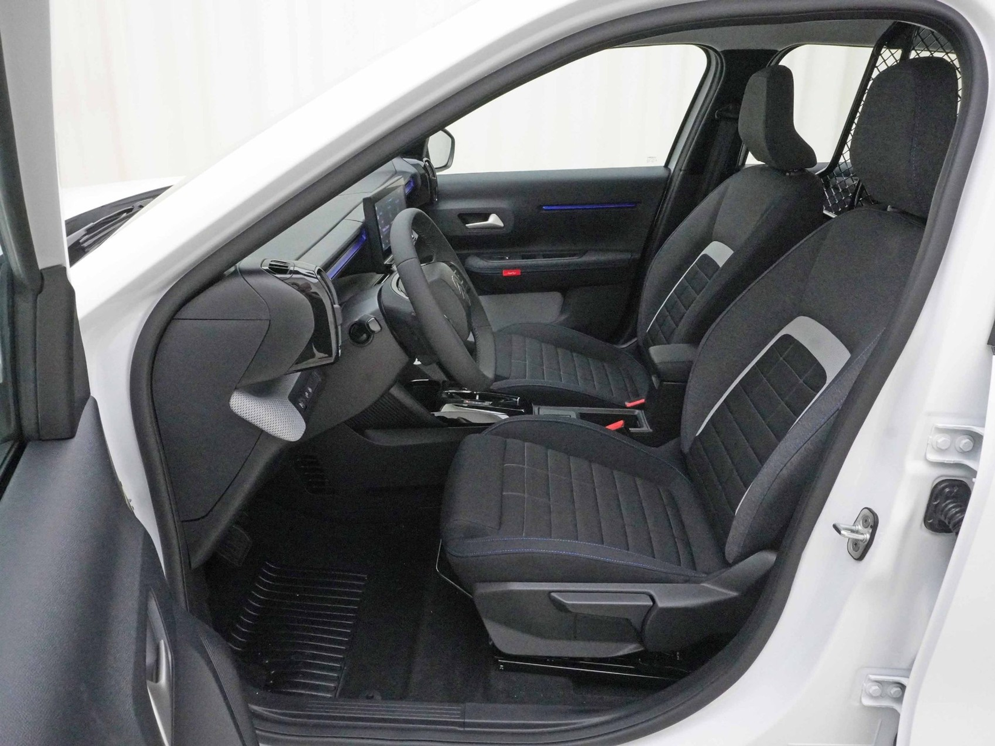 listing desktop thumbnail image 6