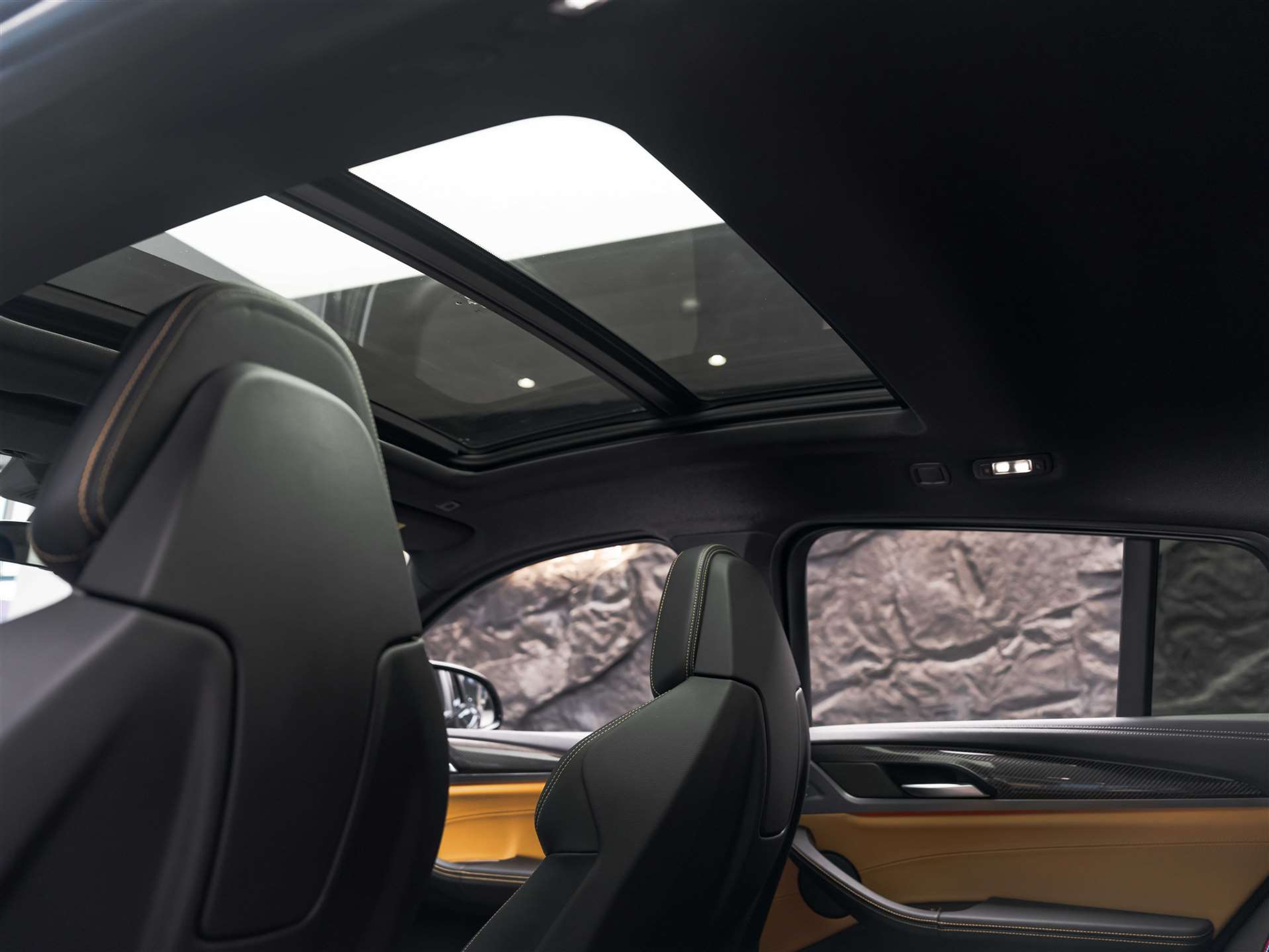 listing desktop thumbnail image 16