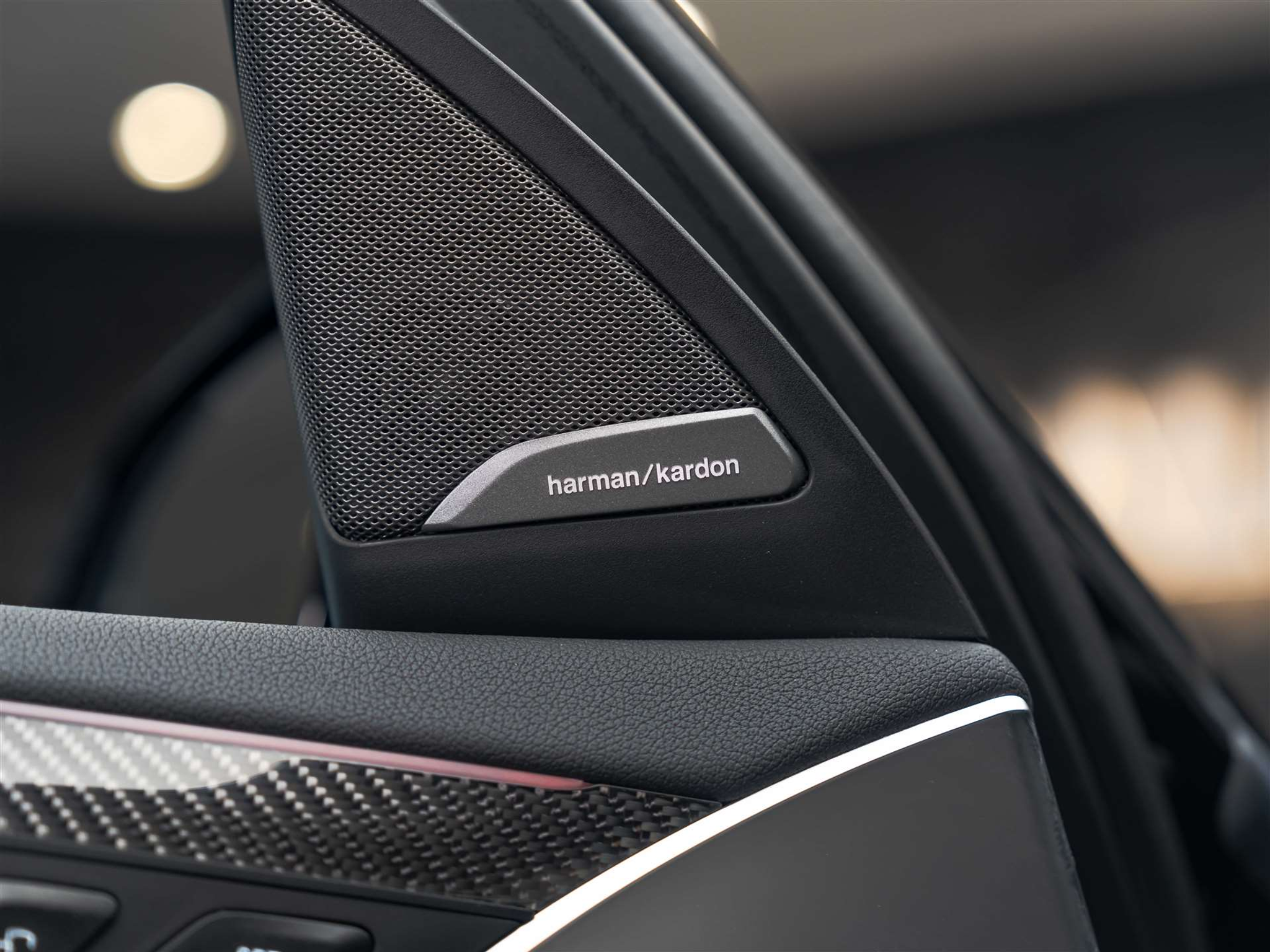 listing desktop thumbnail image 30