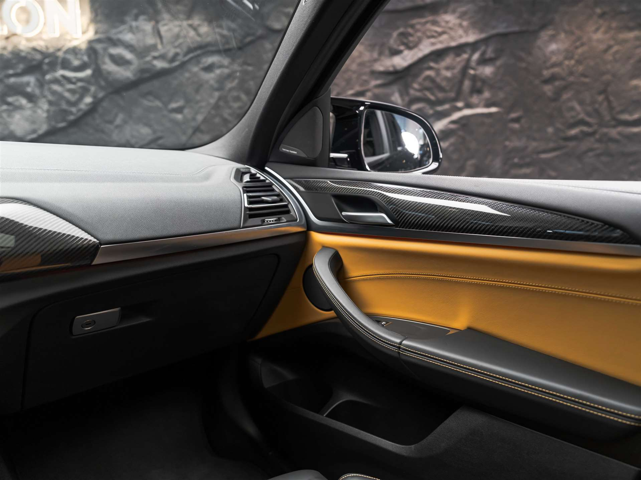 listing desktop thumbnail image 34