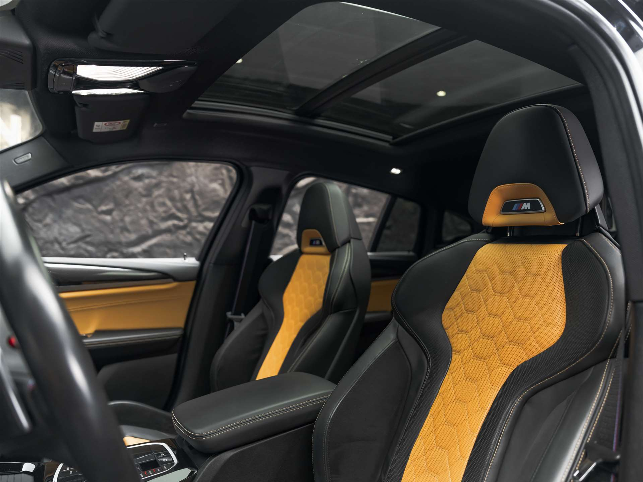 listing desktop thumbnail image 15