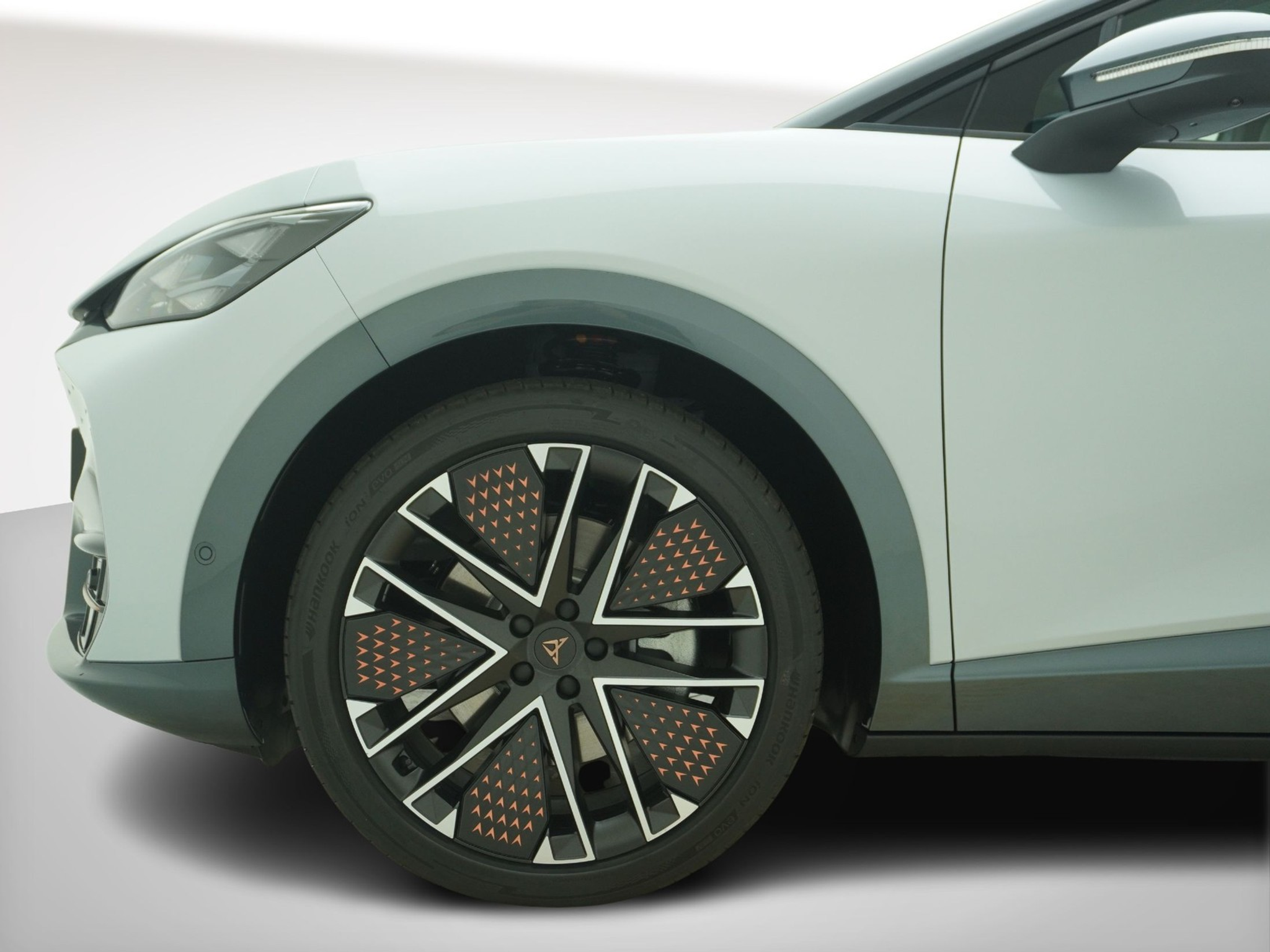 listing desktop thumbnail image 9