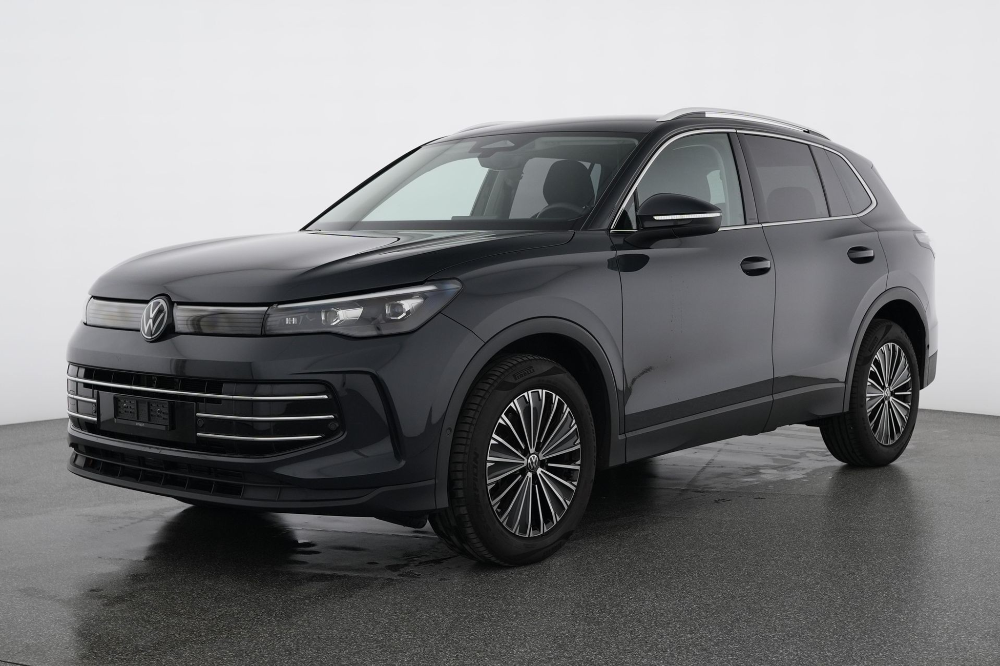 listing desktop thumbnail image 1