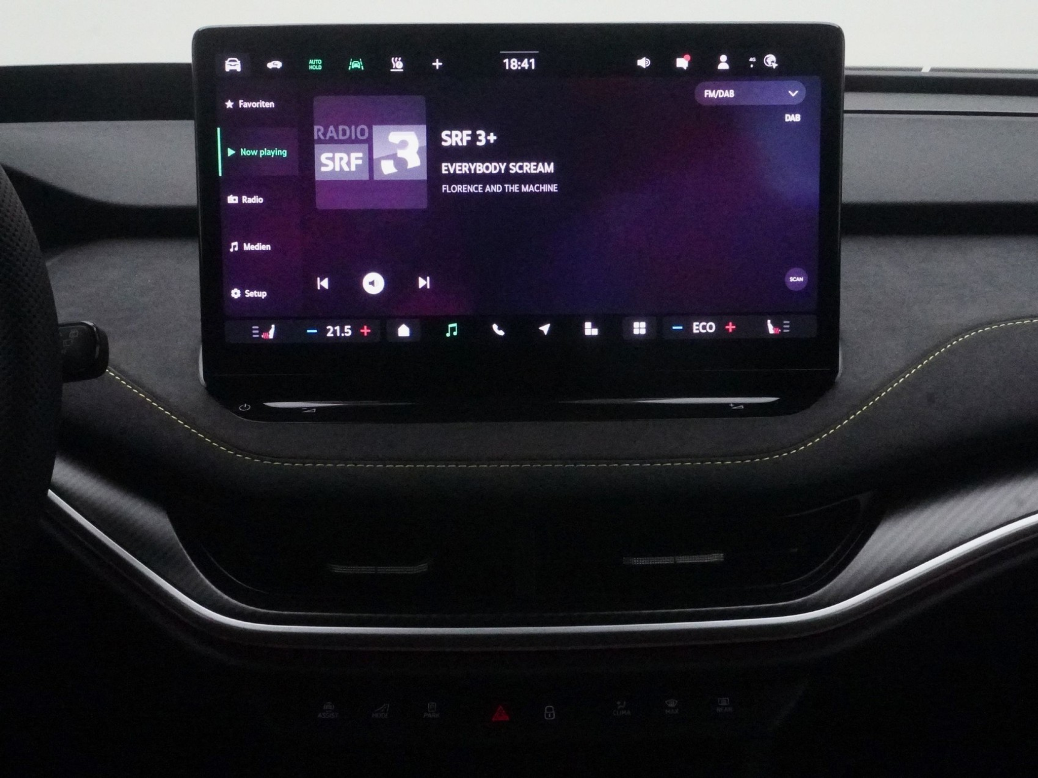 listing desktop thumbnail image 28