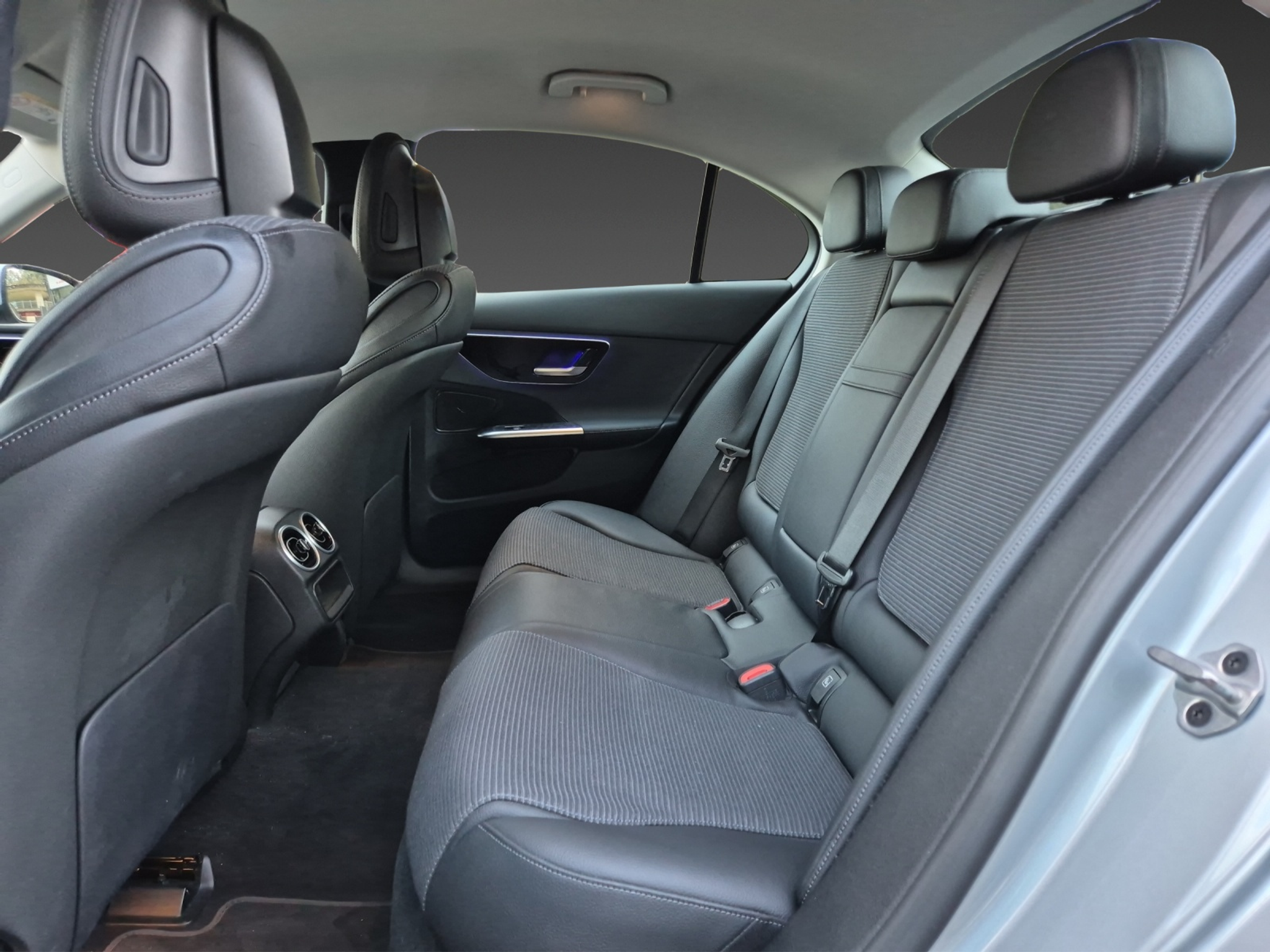 listing desktop thumbnail image 16