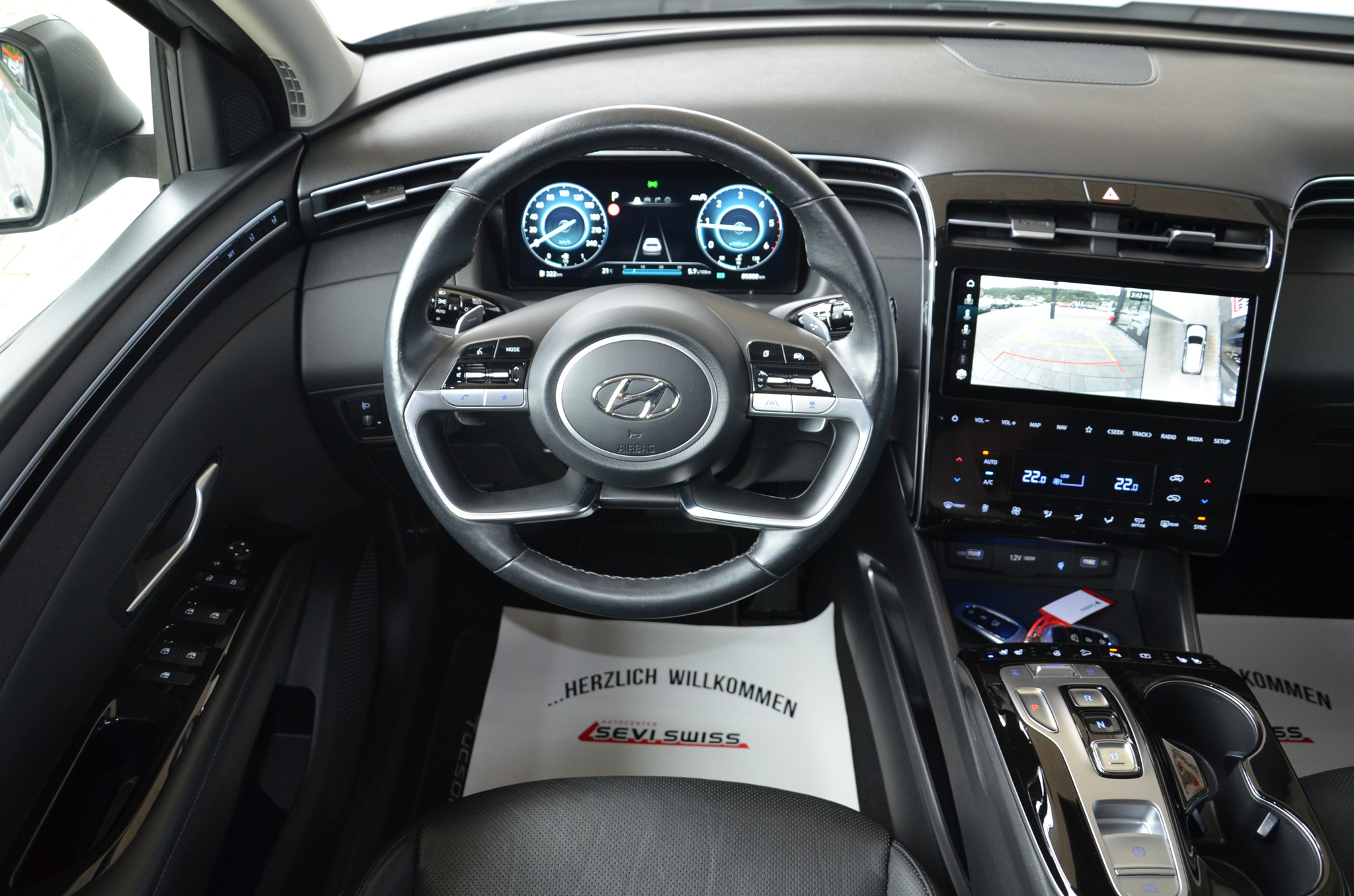 listing desktop thumbnail image 11