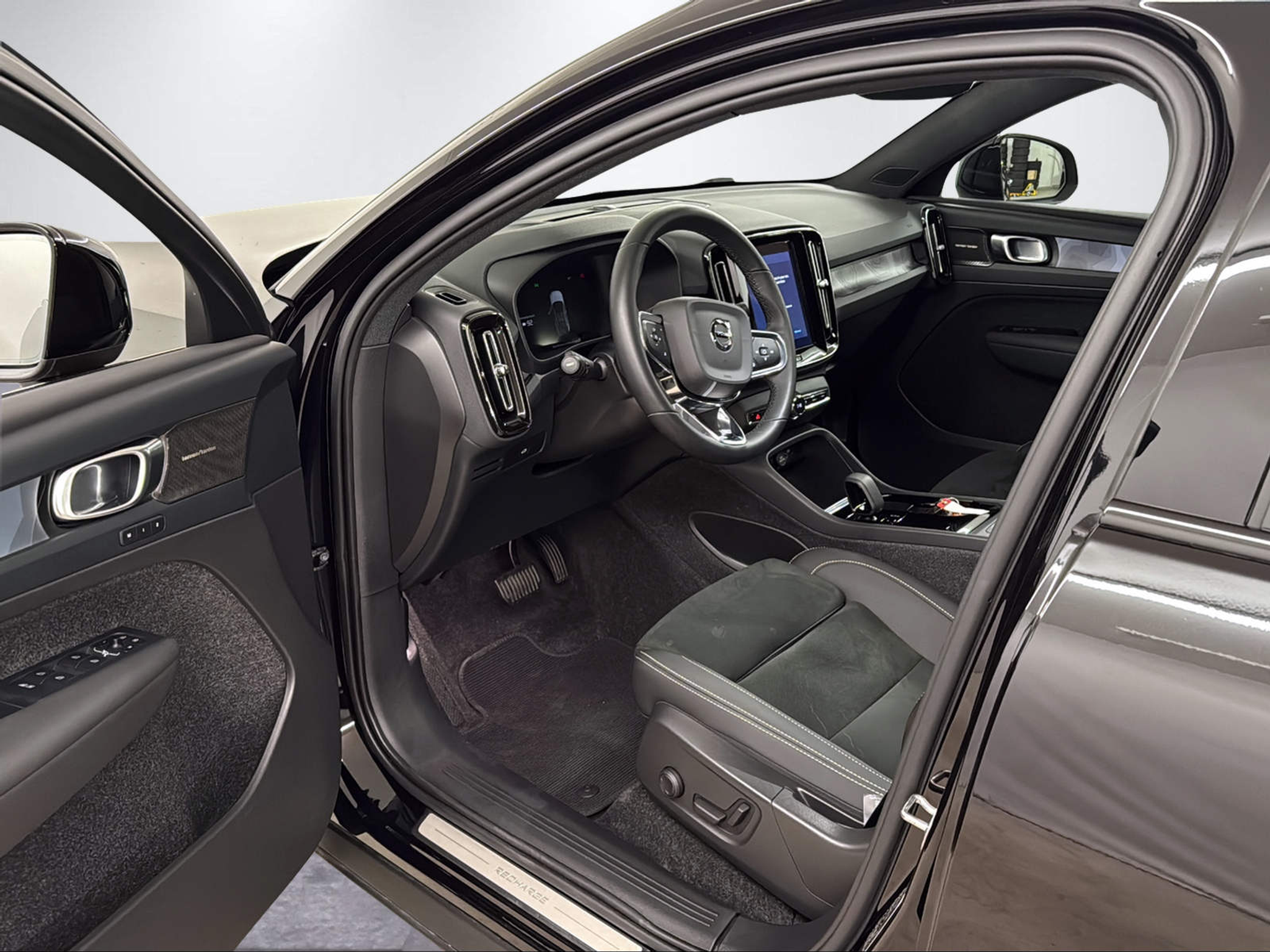 listing desktop thumbnail image 13