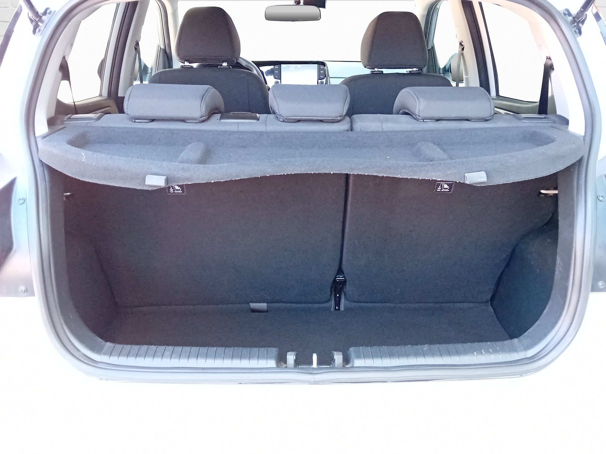 listing desktop thumbnail image 8