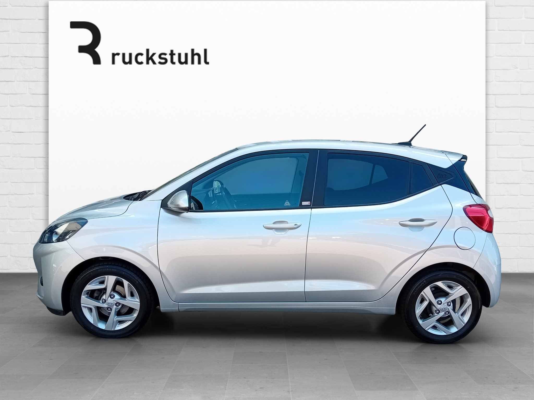 listing desktop thumbnail image 1