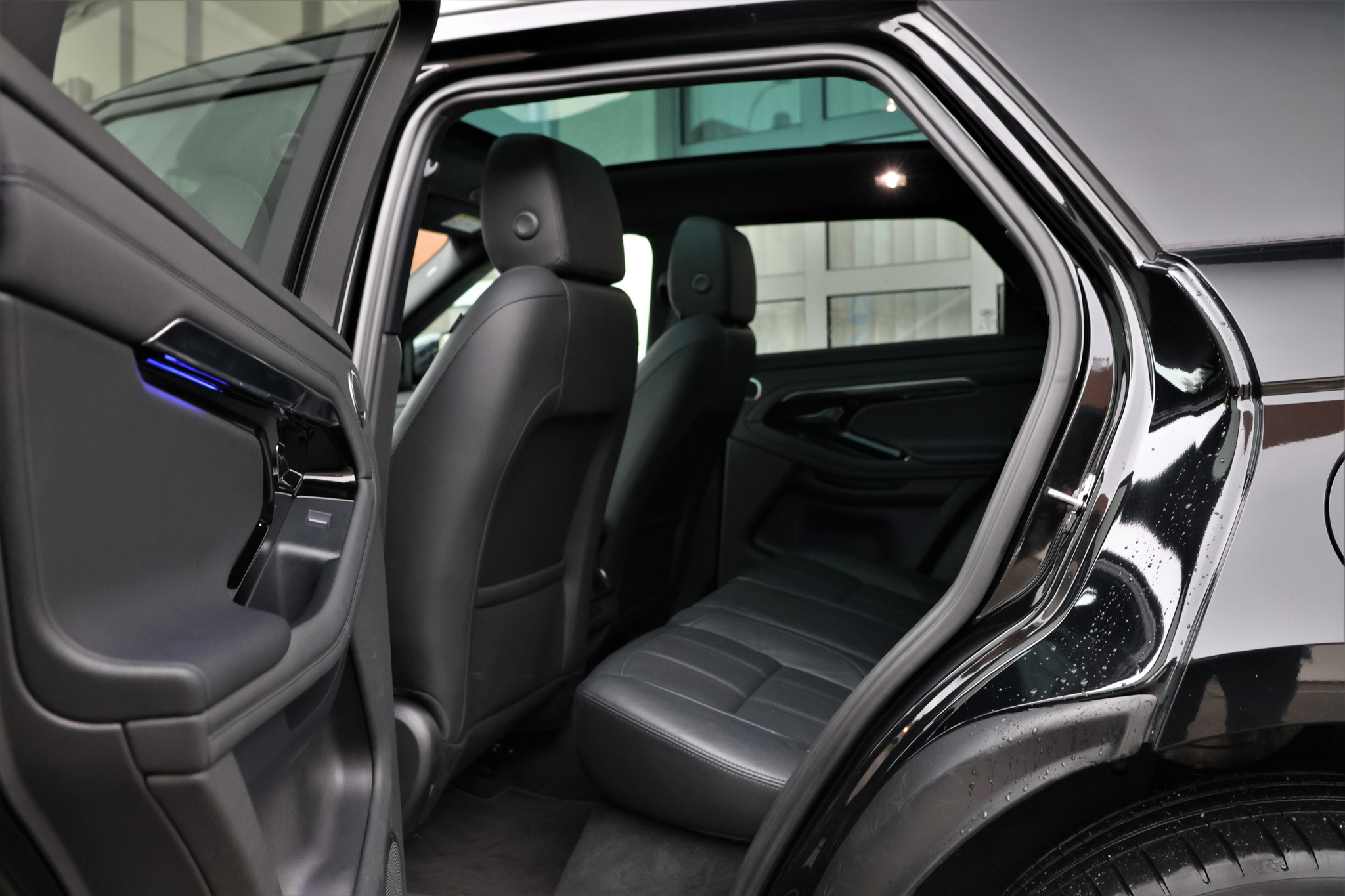 listing desktop thumbnail image 11