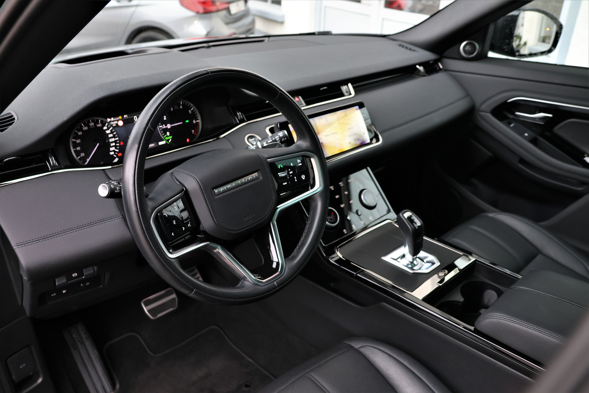 listing desktop thumbnail image 8