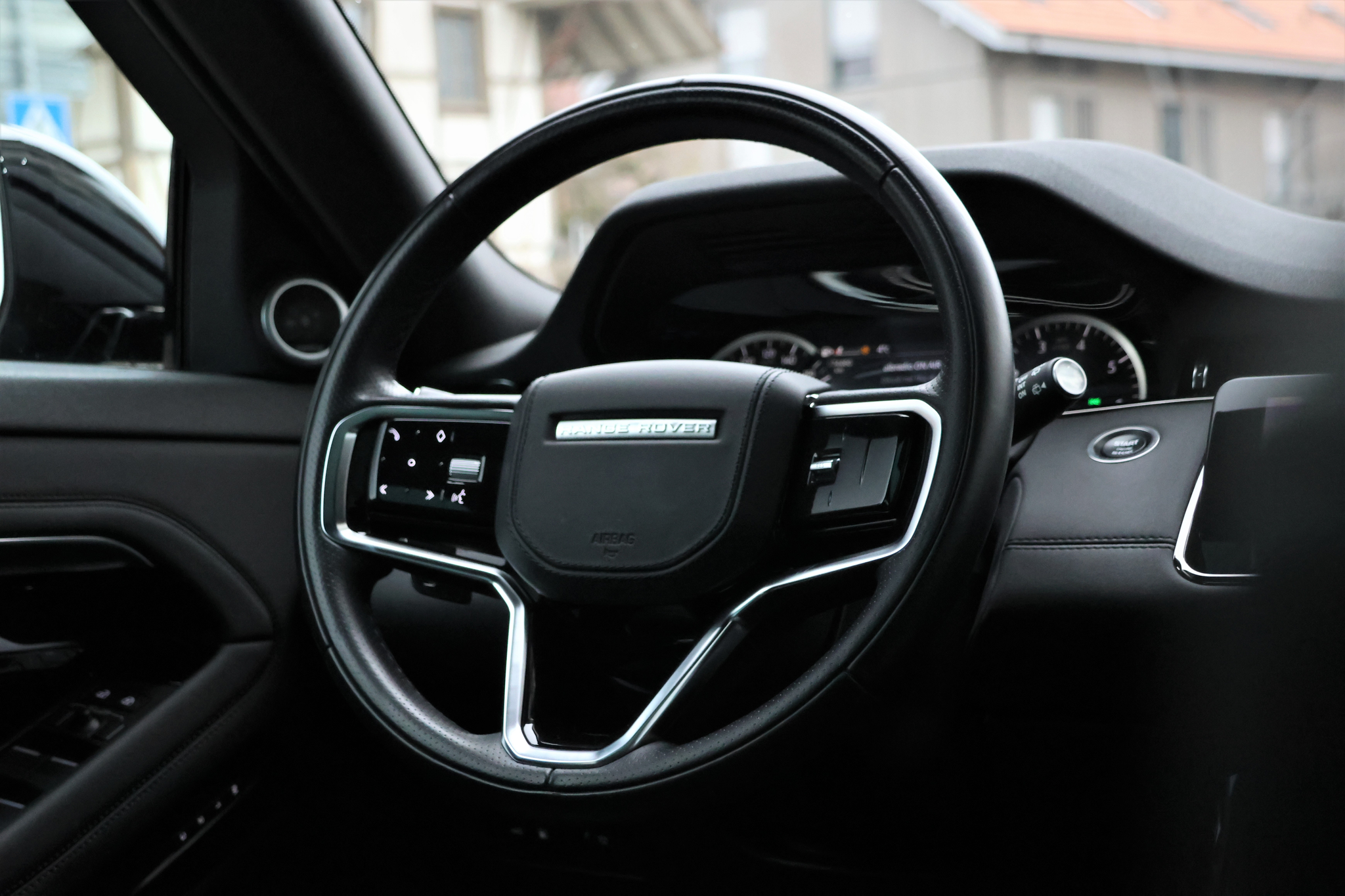 listing desktop thumbnail image 13