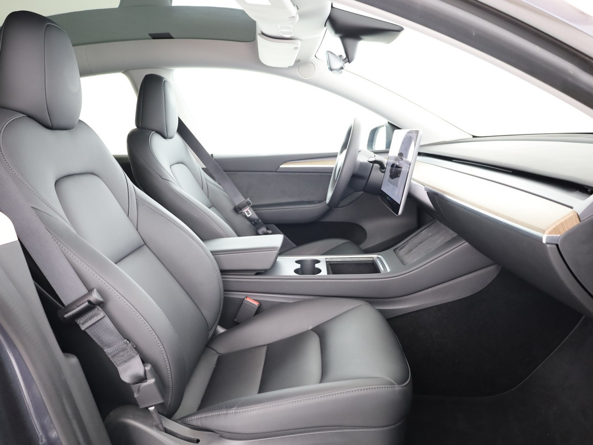 listing desktop thumbnail image 9