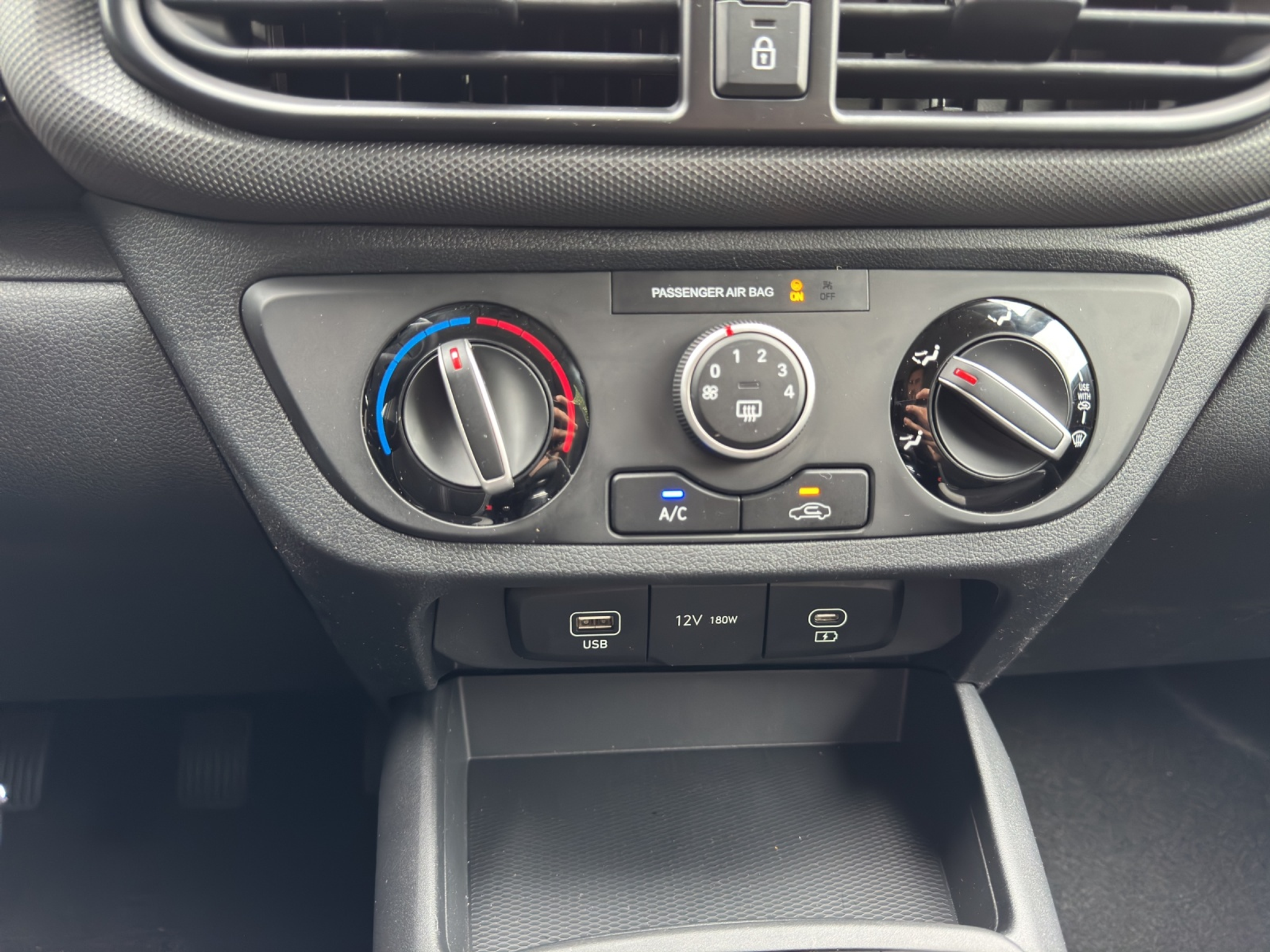 listing desktop thumbnail image 9