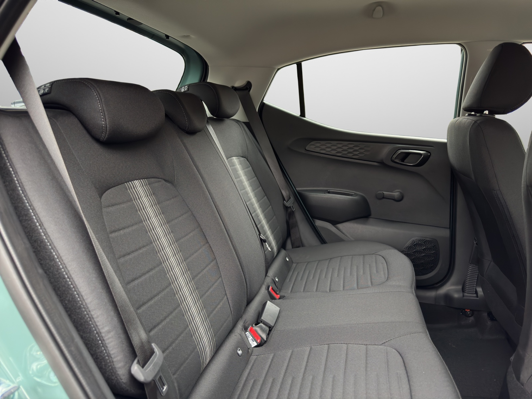 listing desktop thumbnail image 13