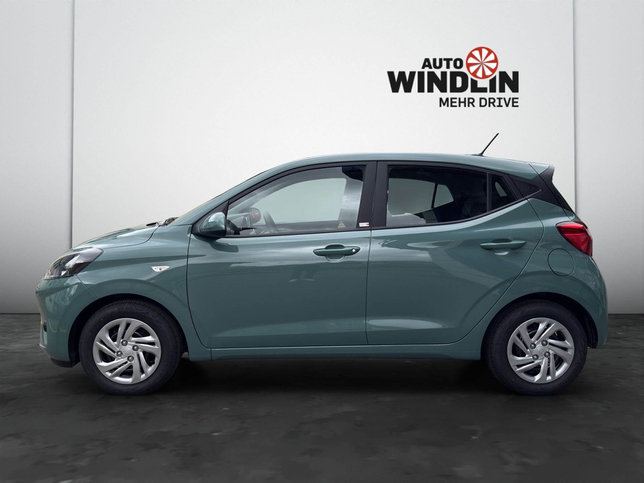 listing desktop thumbnail image 2