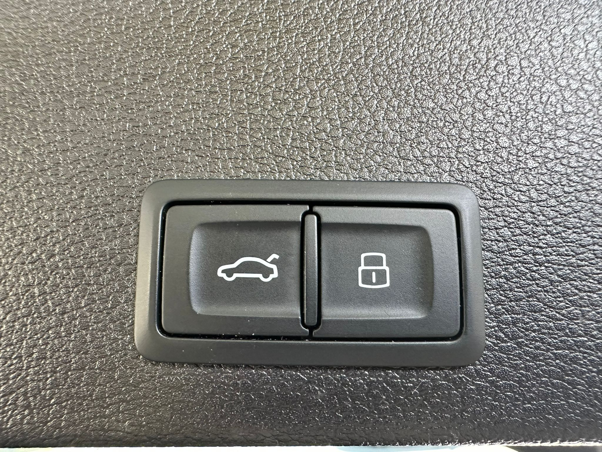 listing desktop thumbnail image 14