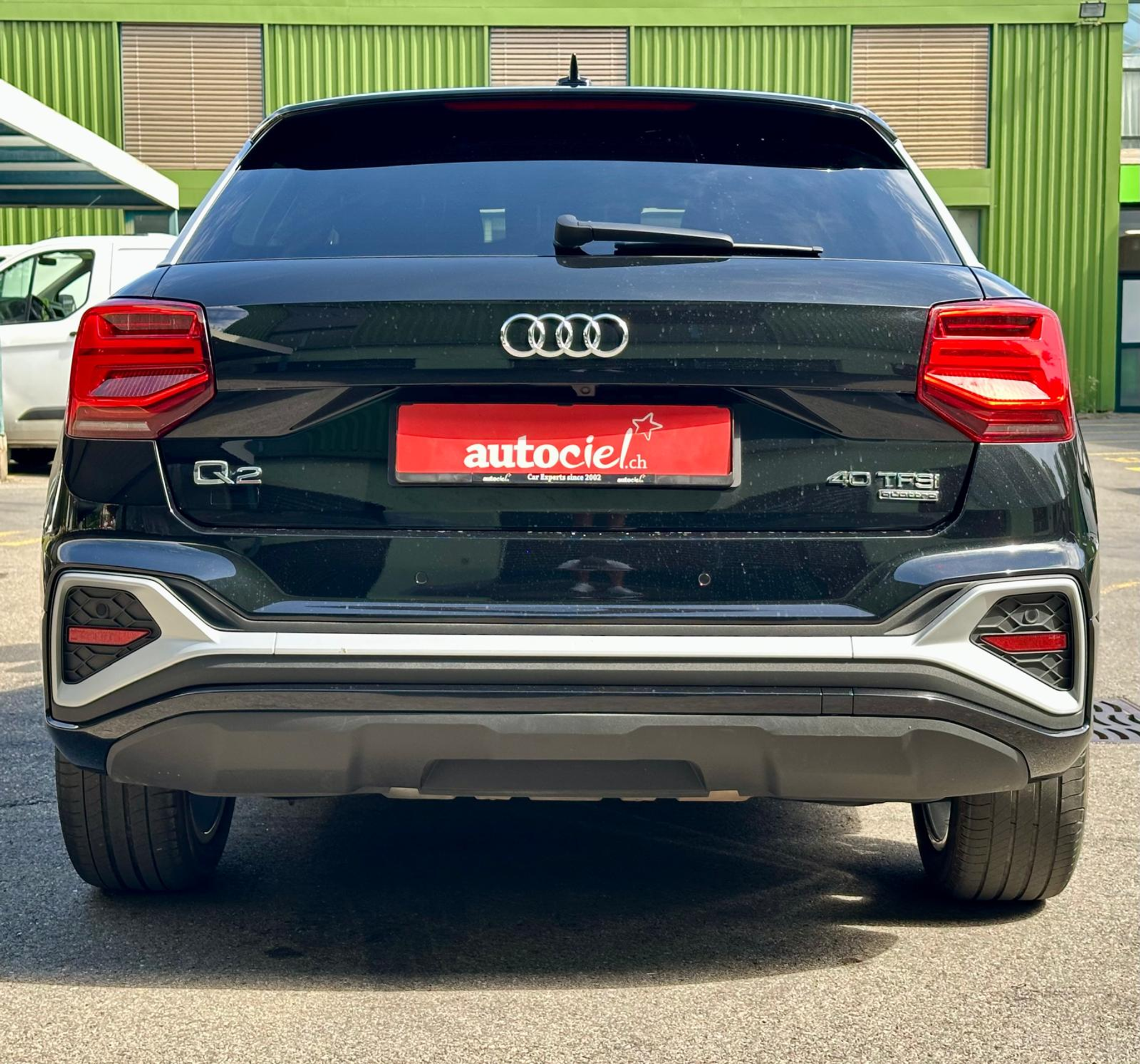 listing desktop thumbnail image 3