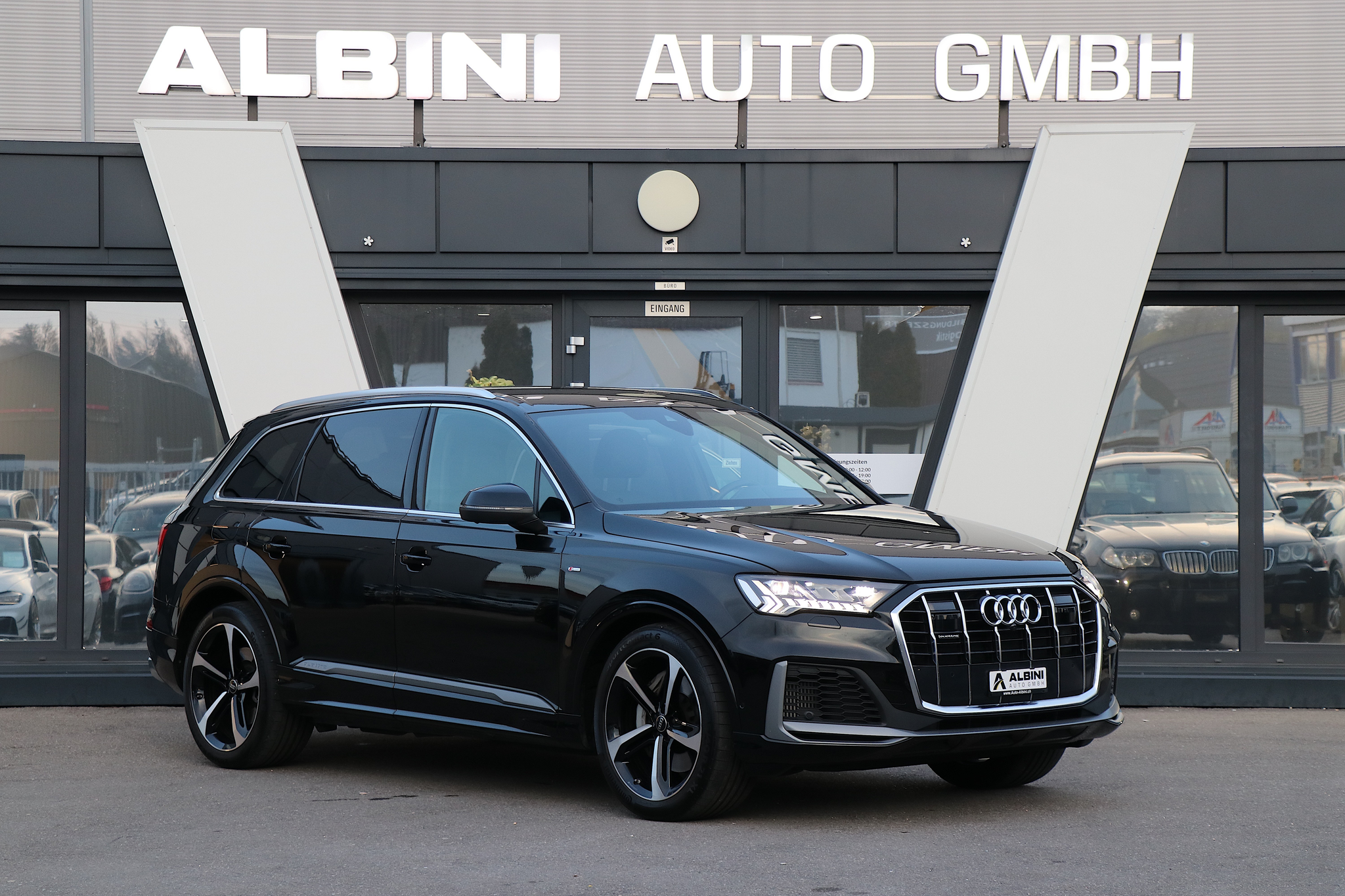 listing desktop thumbnail image 1