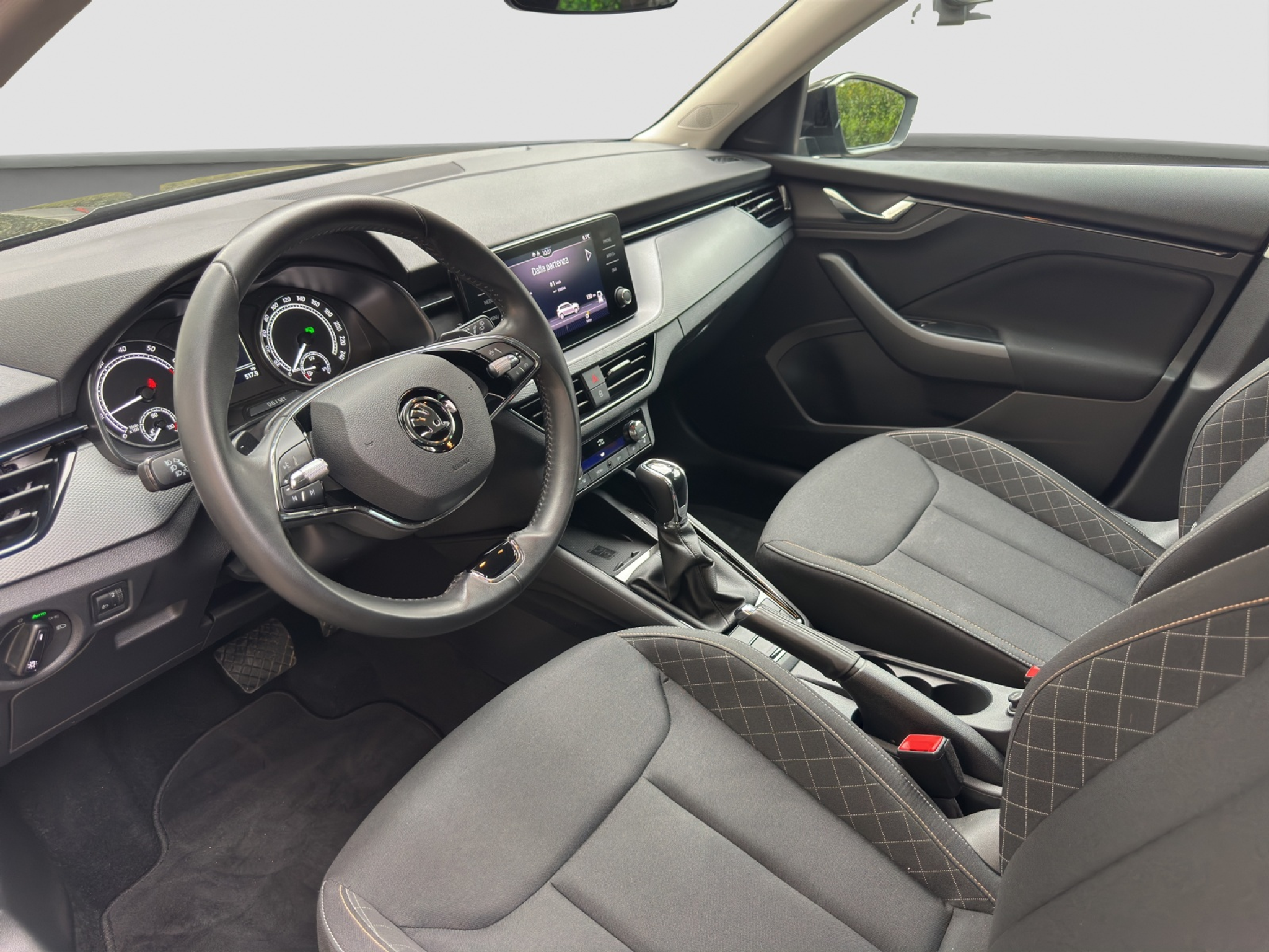 listing desktop thumbnail image 7