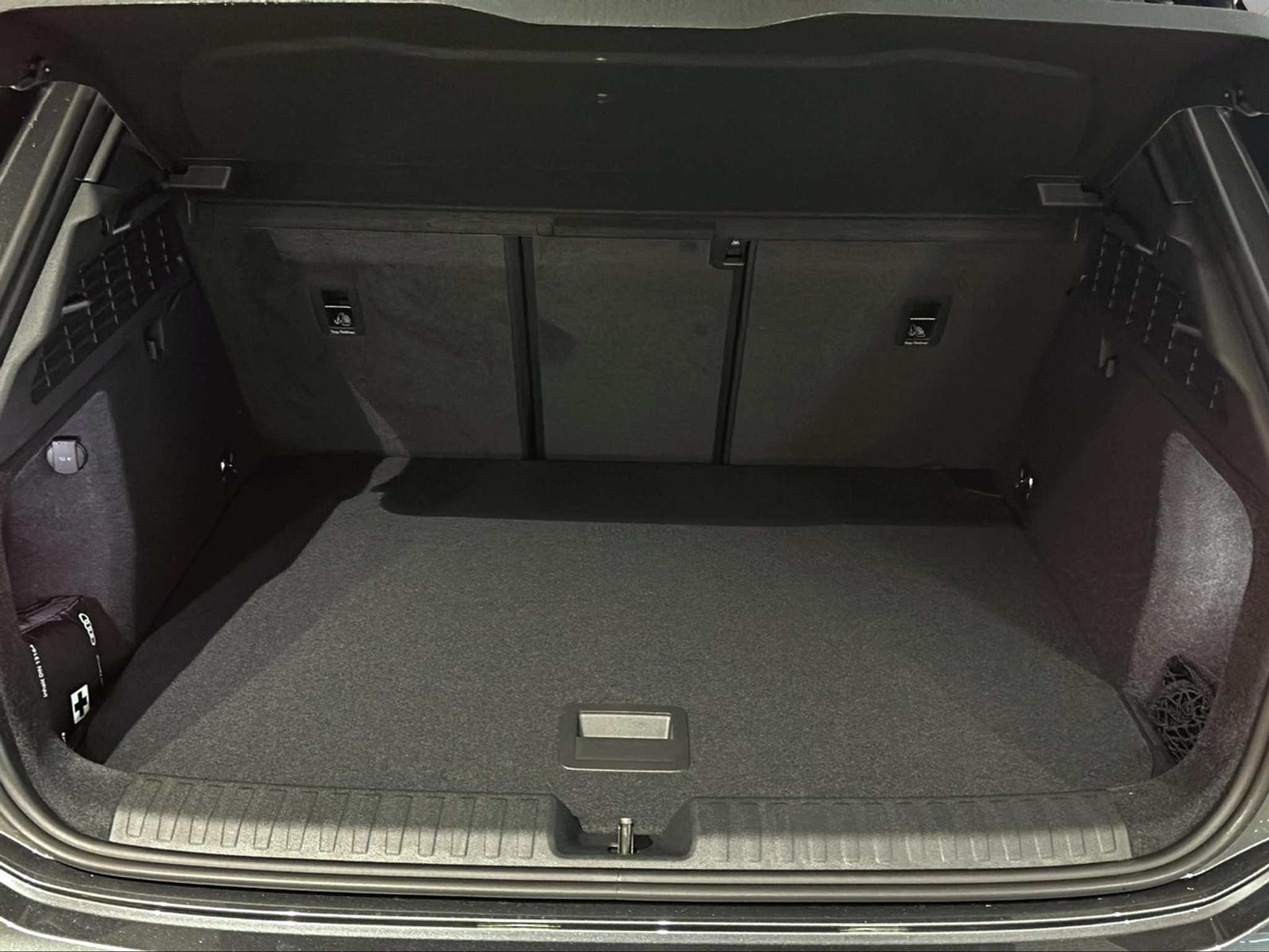 listing desktop thumbnail image 12