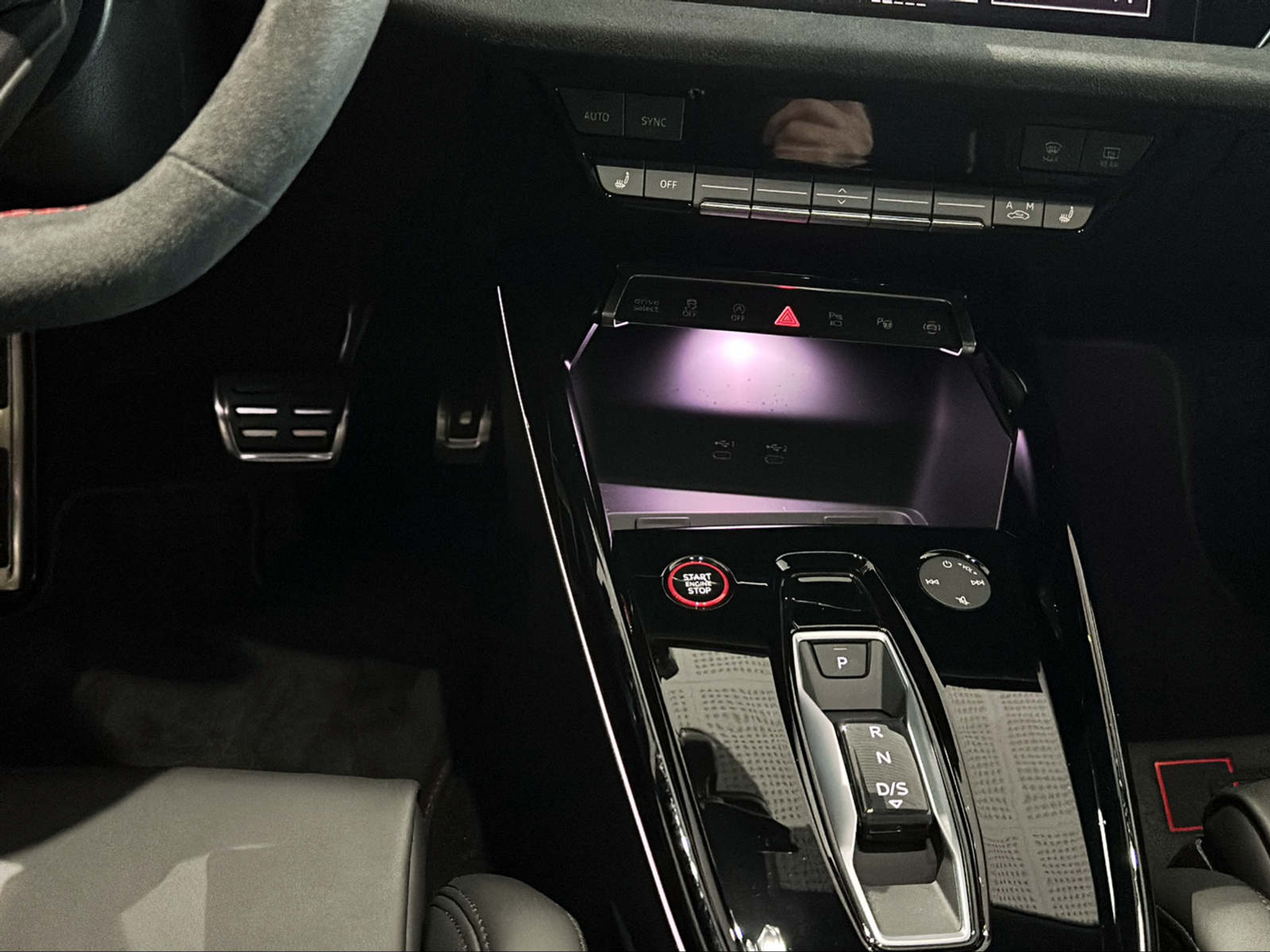 listing desktop thumbnail image 10