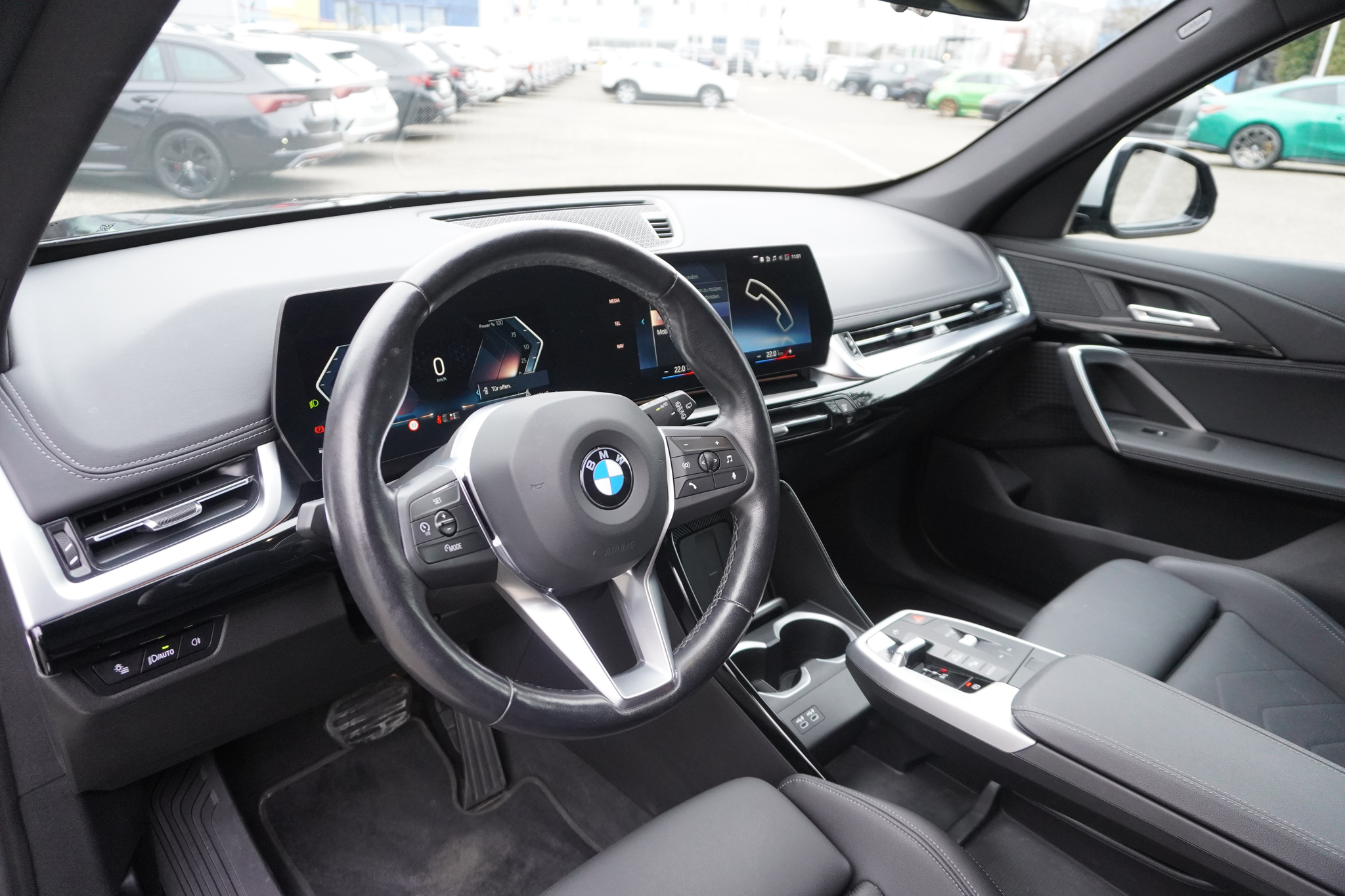 listing desktop thumbnail image 17