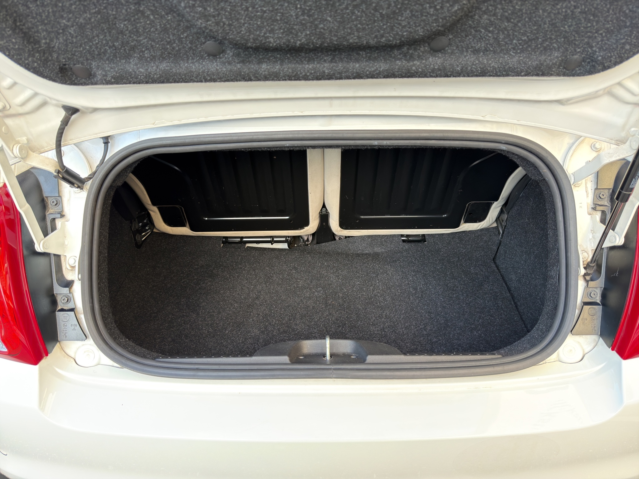 listing desktop thumbnail image 9