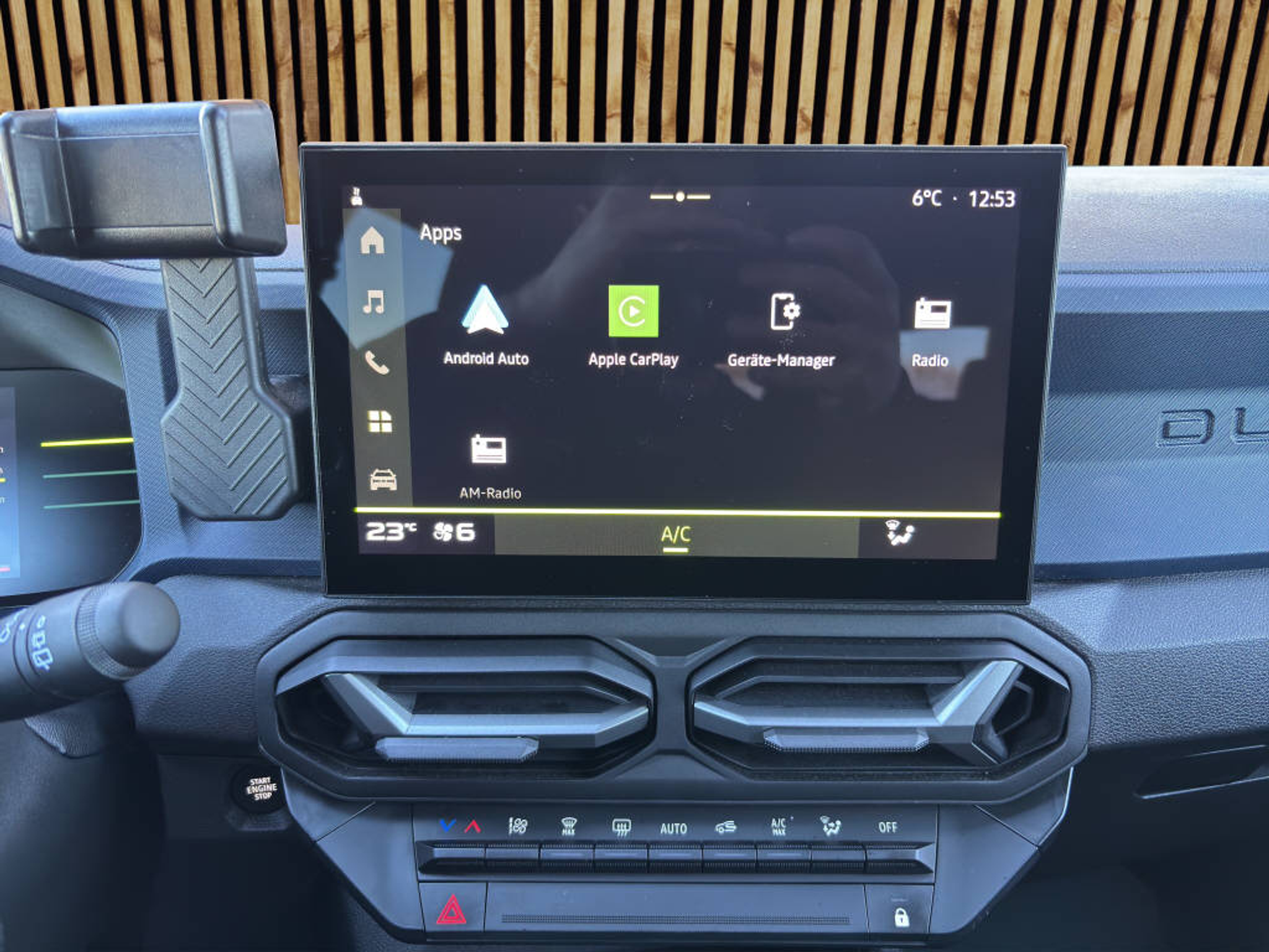 listing desktop thumbnail image 9