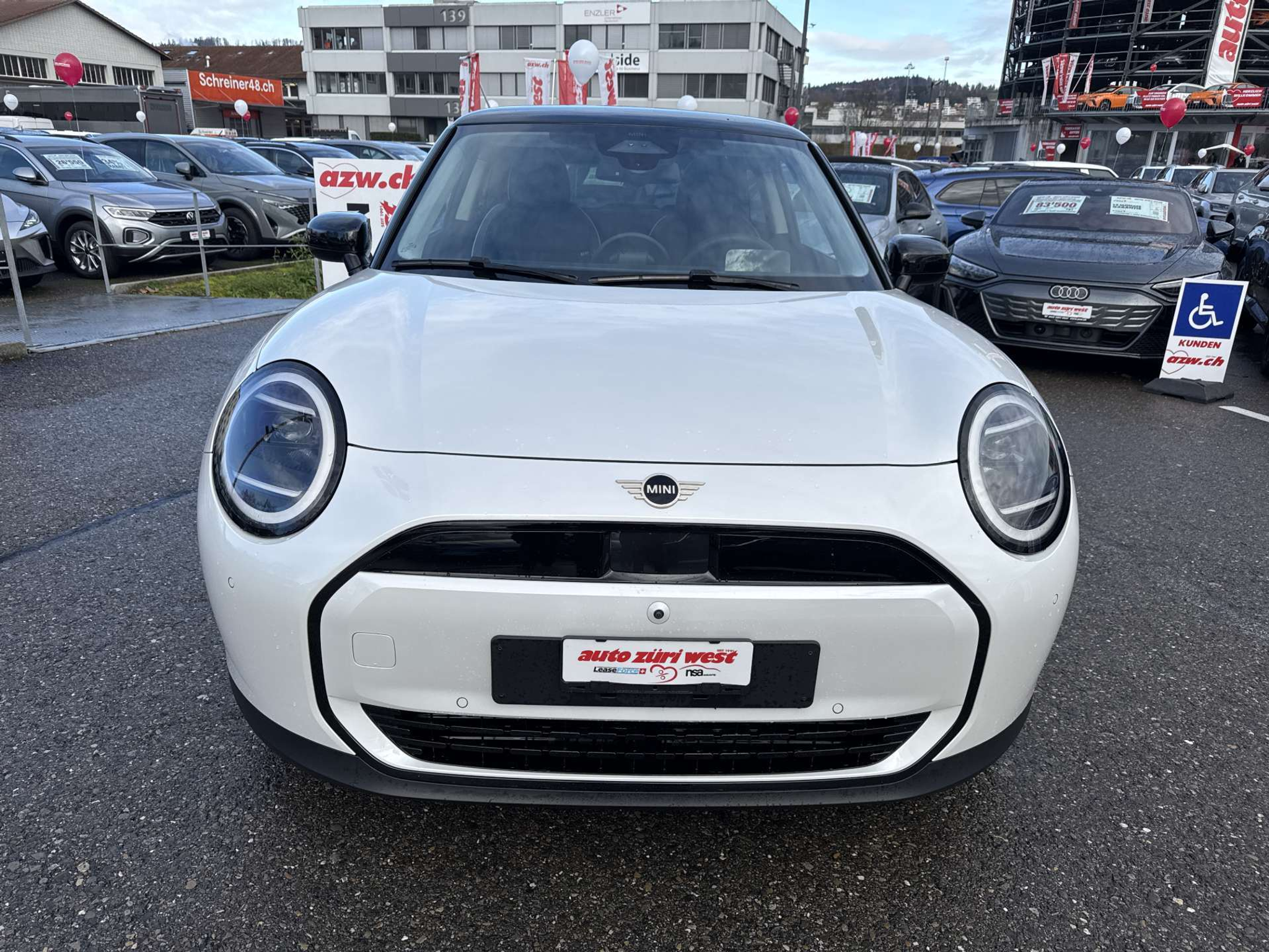 listing desktop thumbnail image 12